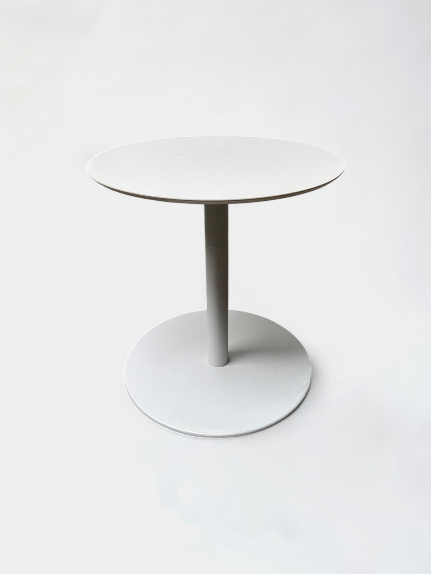 Pedrali 50cm White High round table with metal legs-1