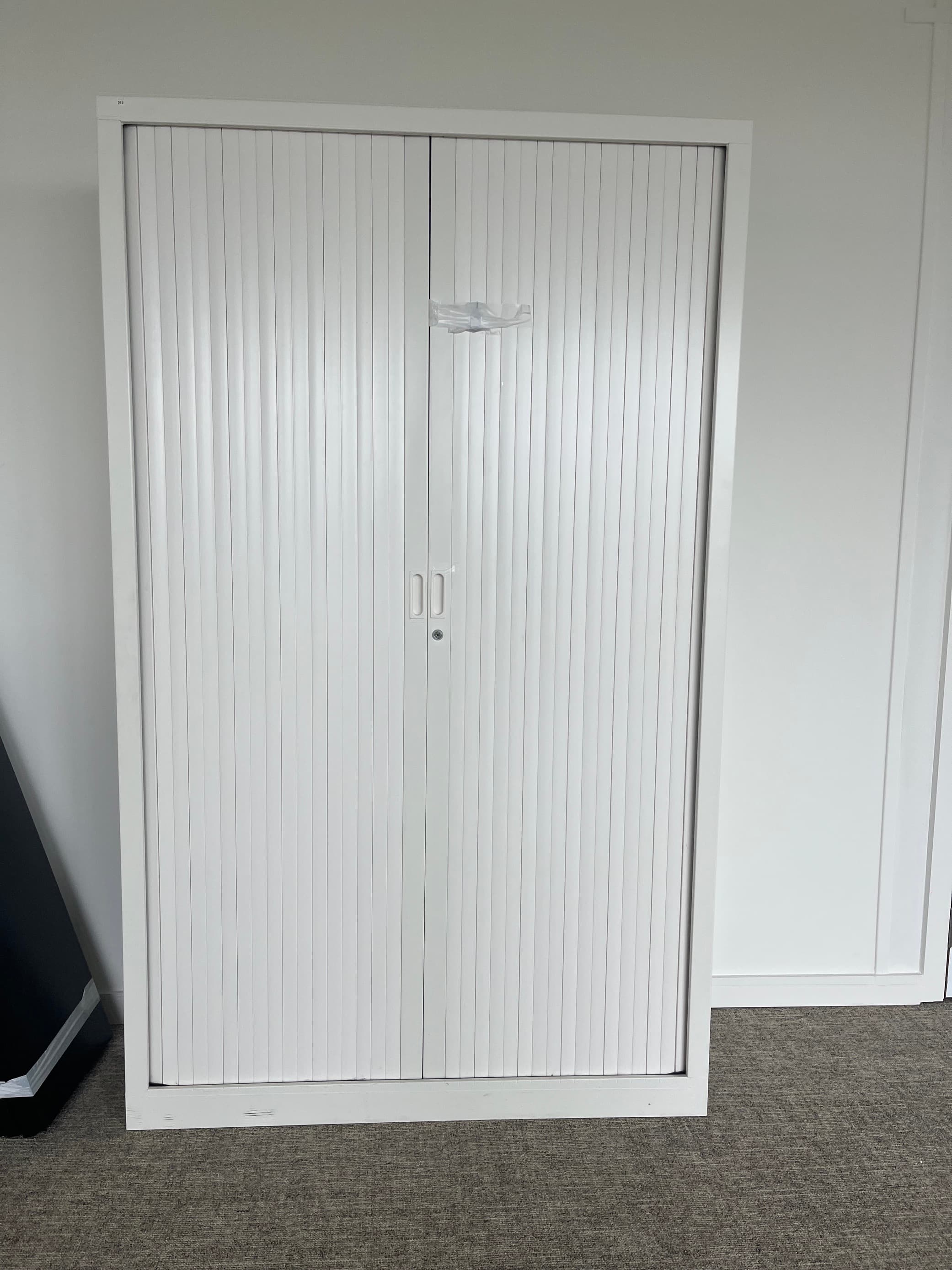 195cm Cream White Cupboard with 2 sliding doors and black shelves-2