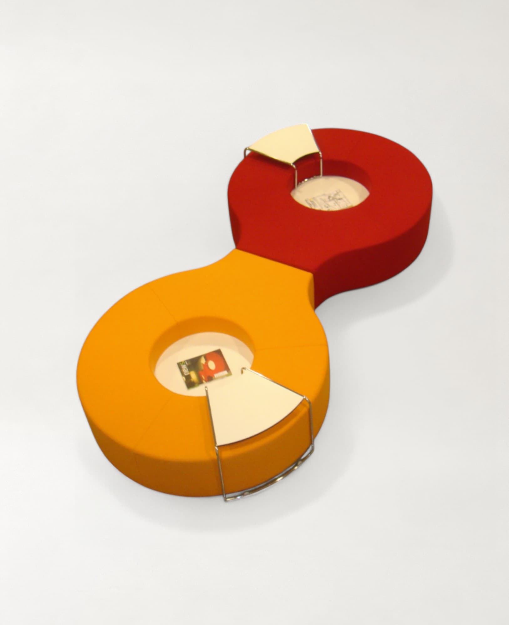 Nurus large round red pouf without the small white table-2