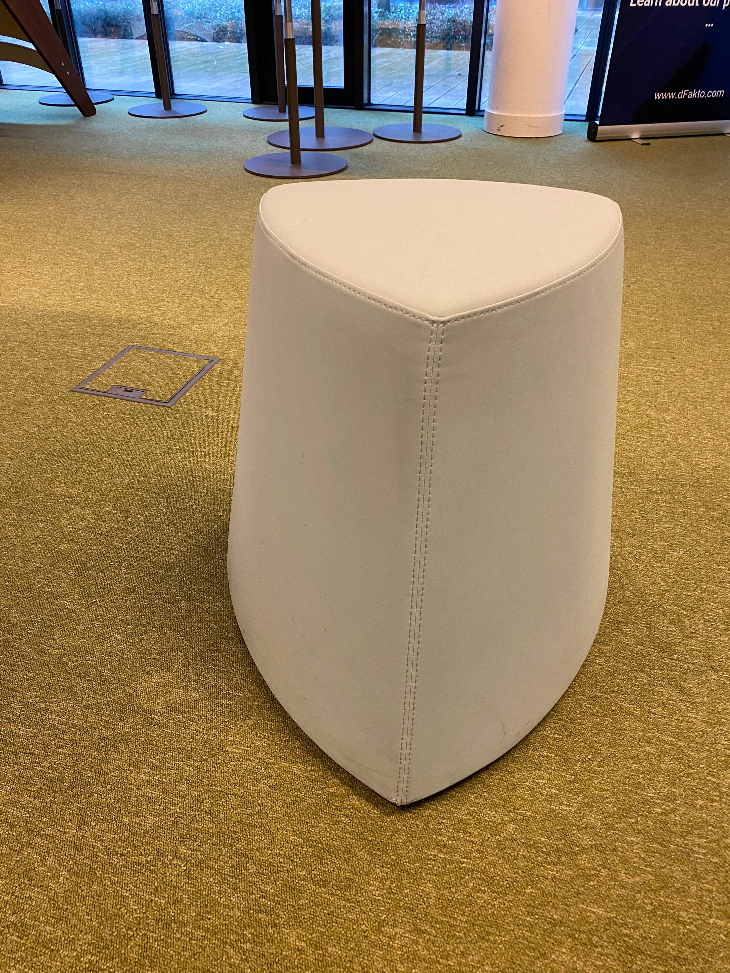 Kastel Kensho mint nepleer Beklede Poef Modern Minimalistisch Ontwerp-2