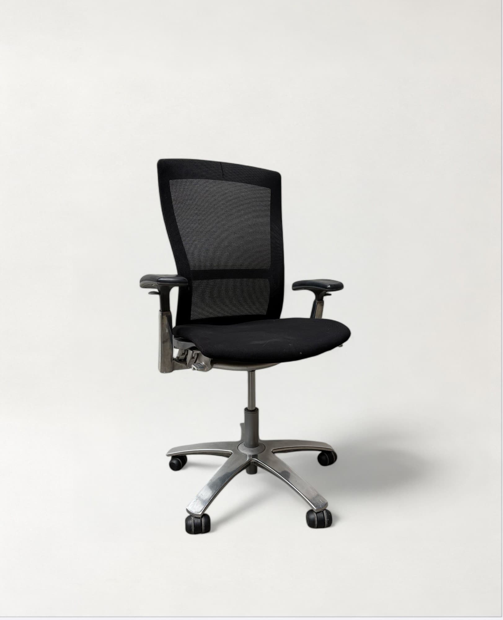 Knoll Black Mesh Office Chair with Adjustable Armrests-0