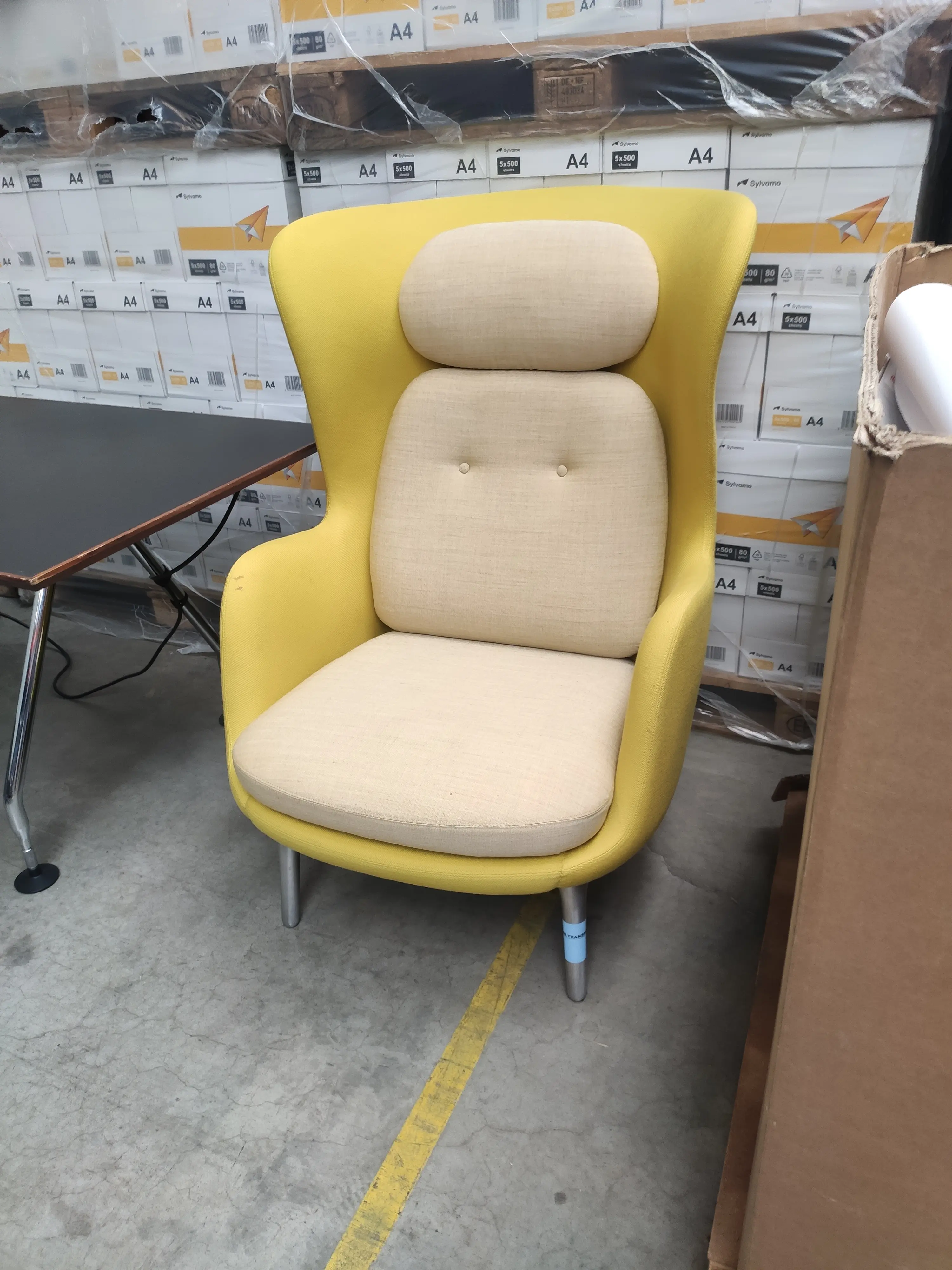 Ro Yellow and beige Chair, Republic of Fritz Hansen-1