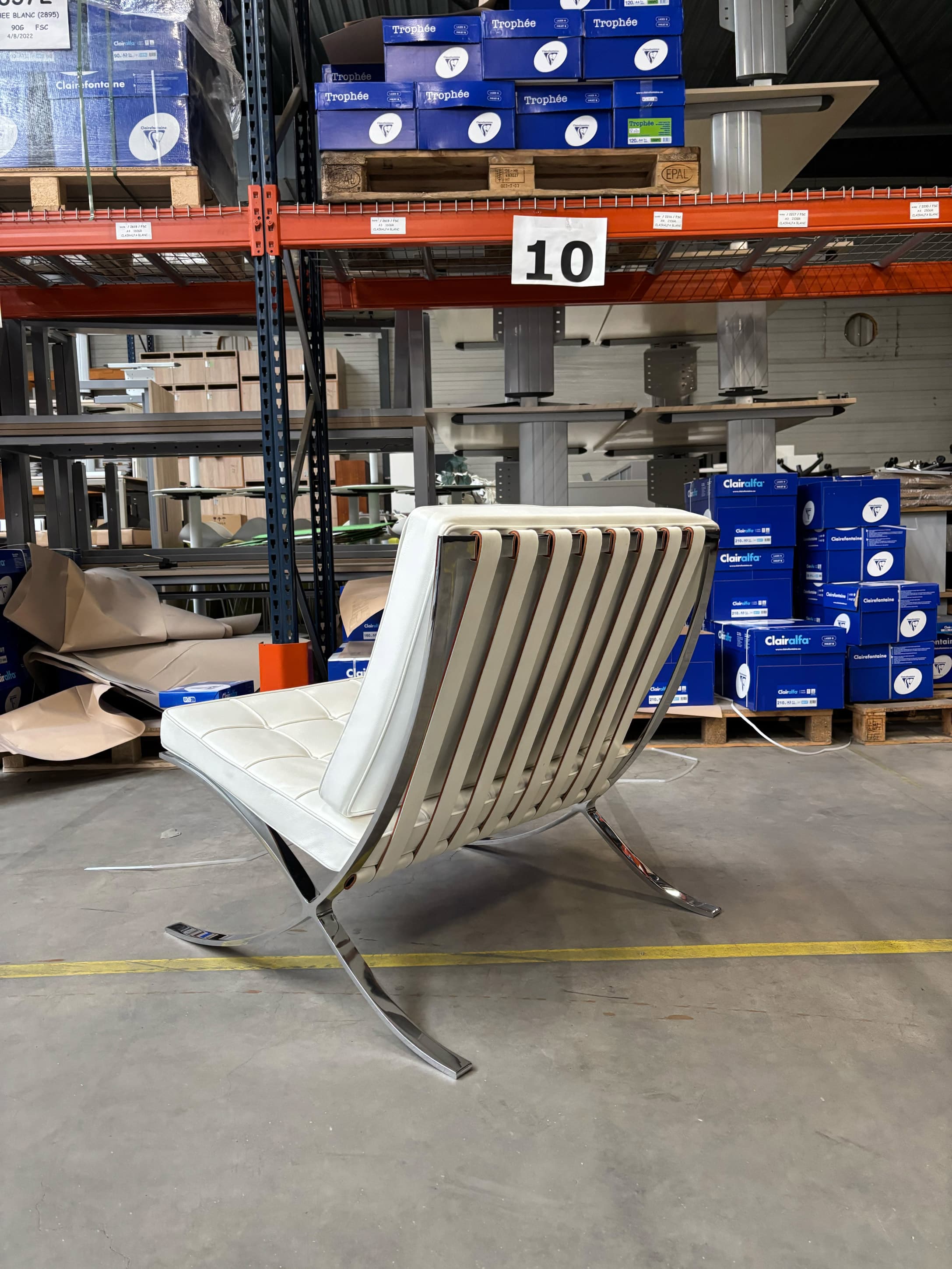 Knoll Barcelona chair-3