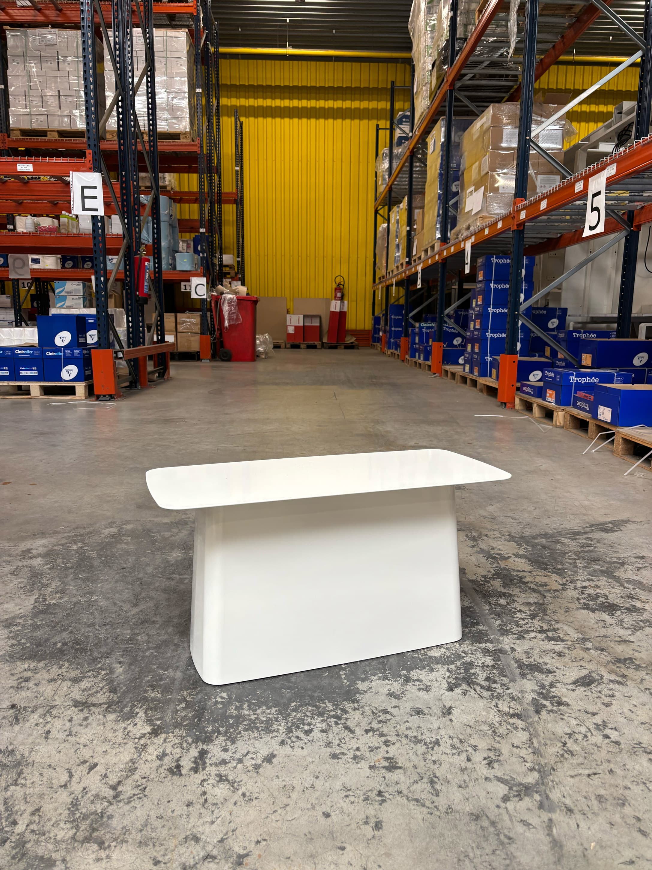 Vitra White coffee table - Renan & Erwan Bouroullec-3