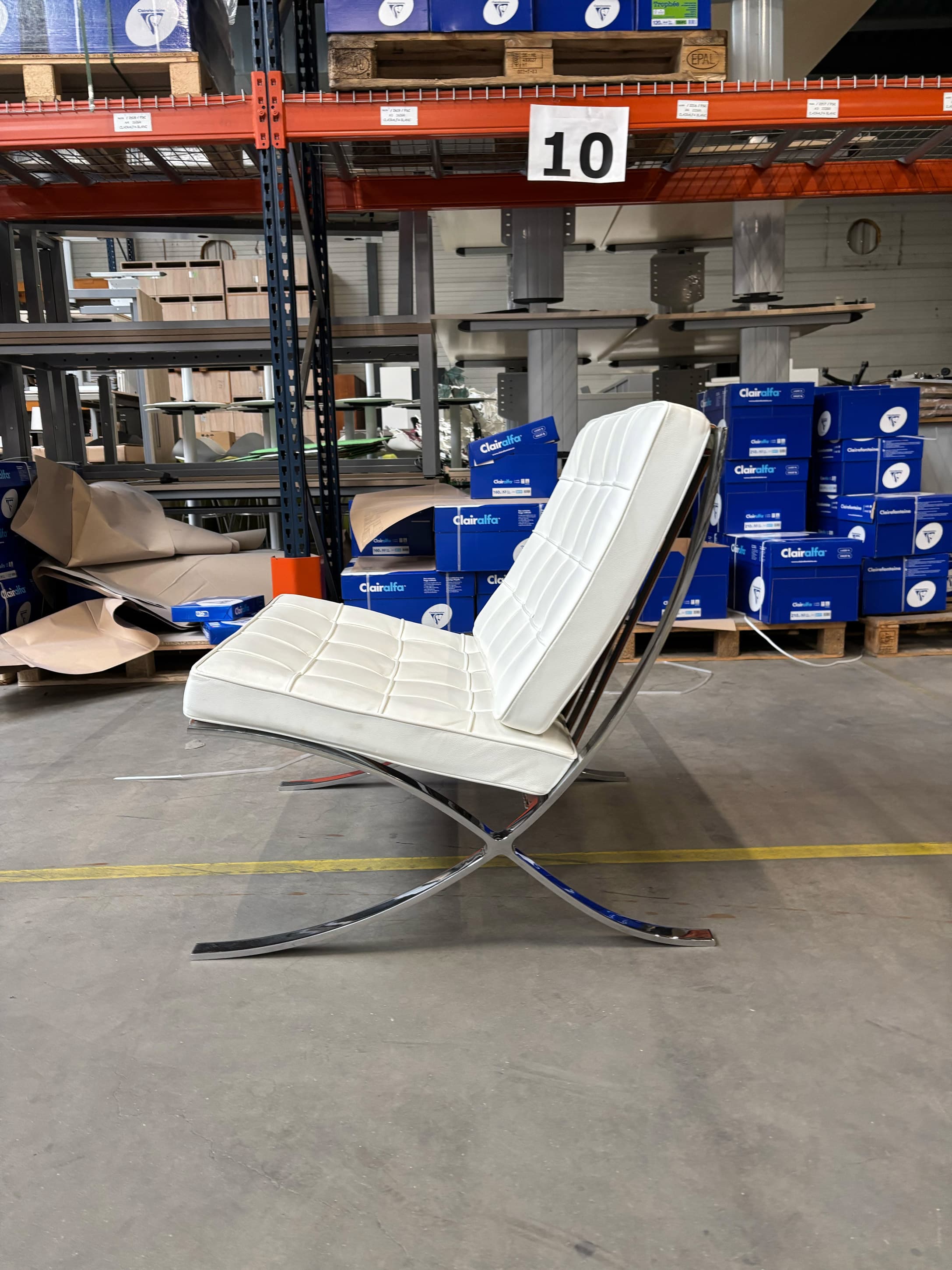 Knoll Barcelona chair-2