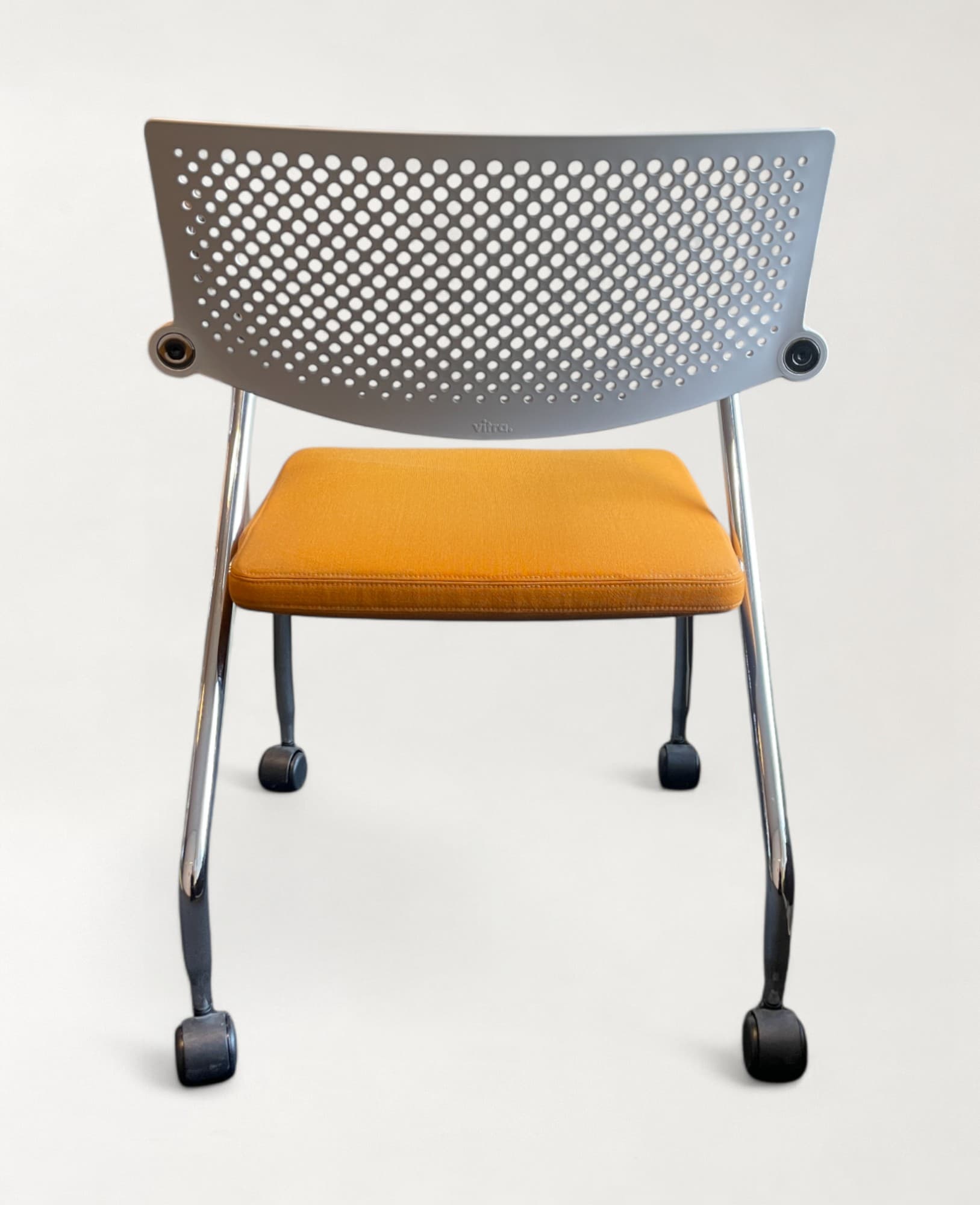 Vitra Visaroll 2 meeting chair on wheels-3