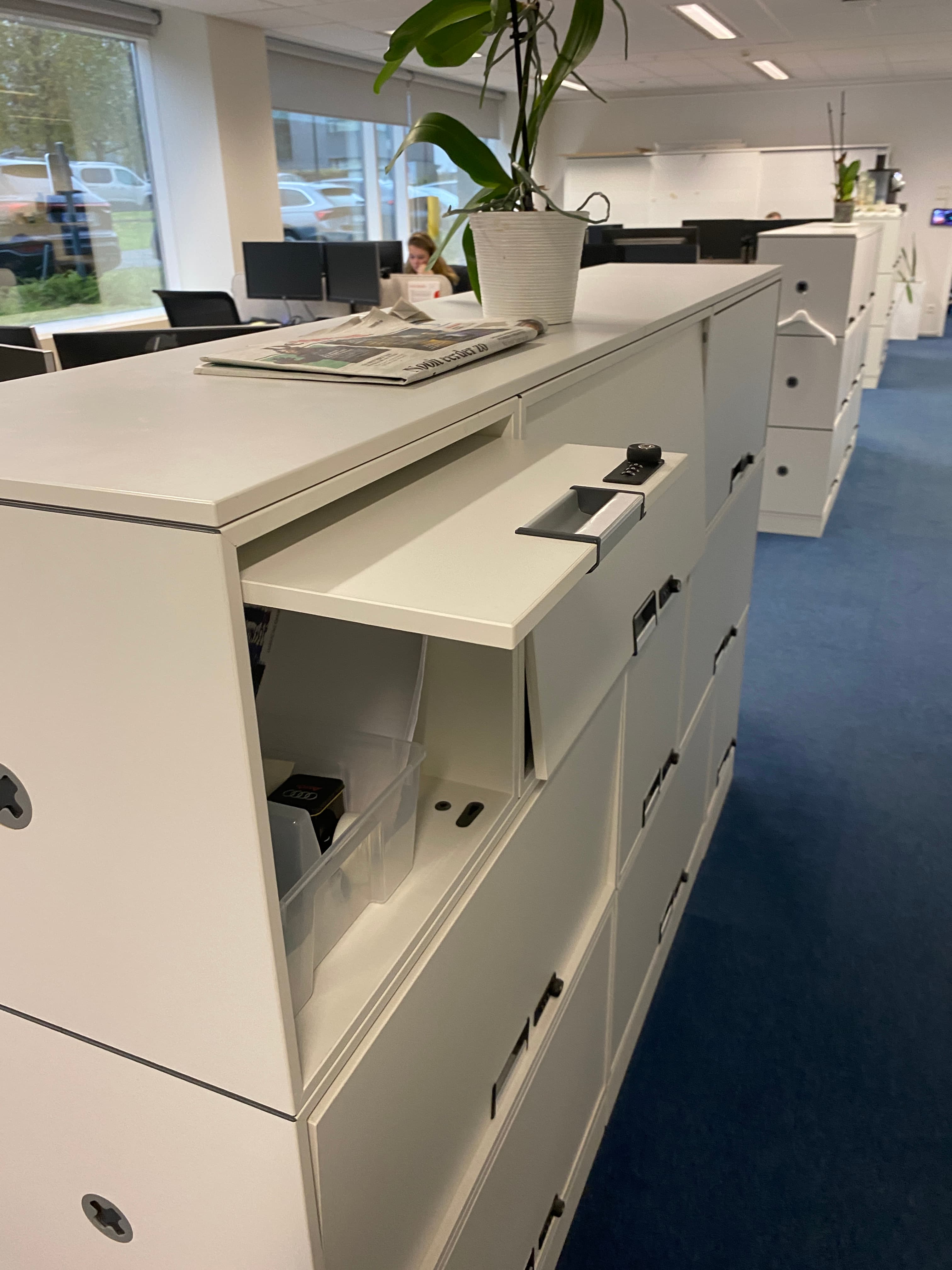 Steelcase 200cm White lockers with code-3