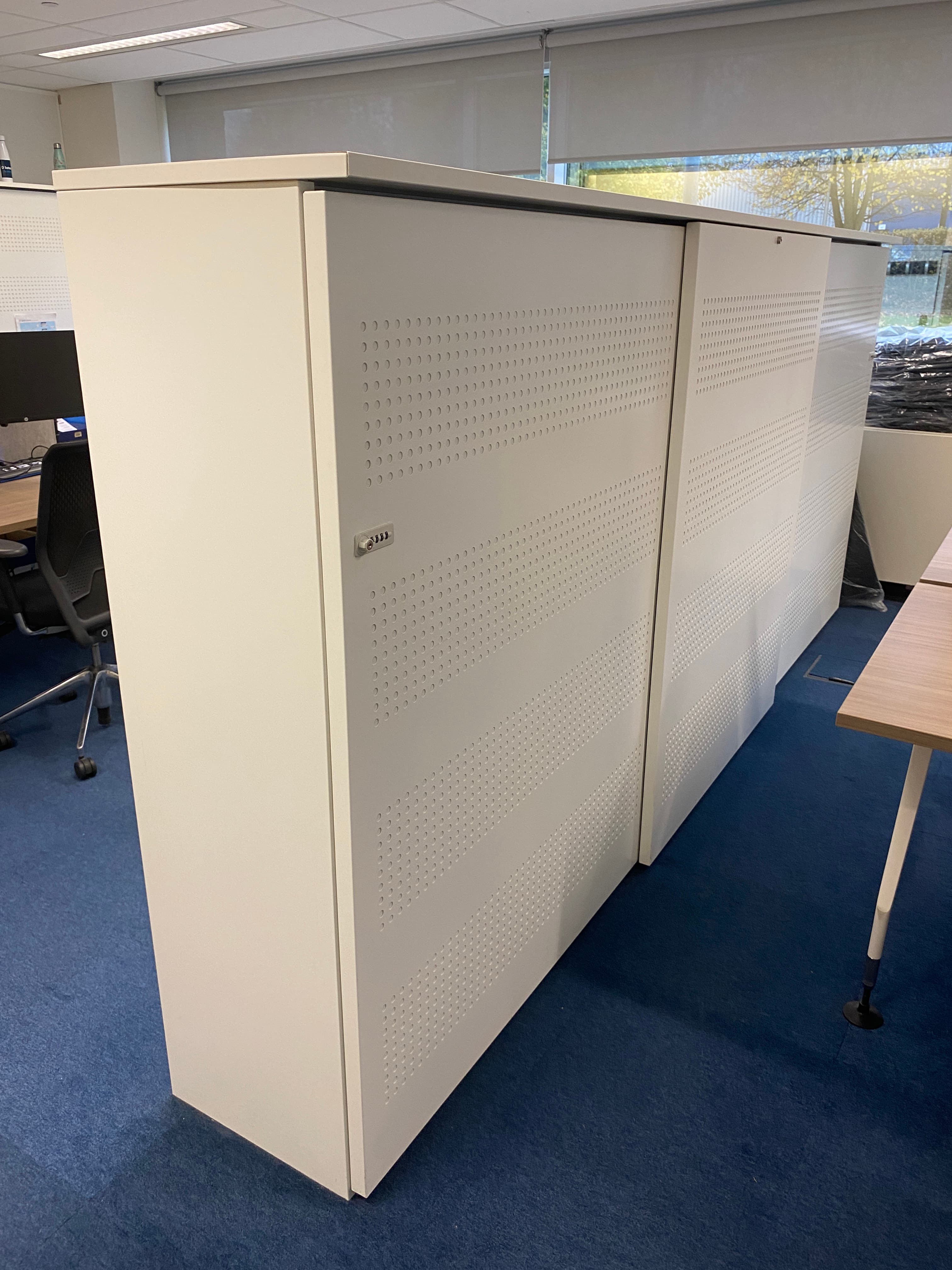 Robberechts 3 panels 360cm white large storage with acoustic panel and code system-0