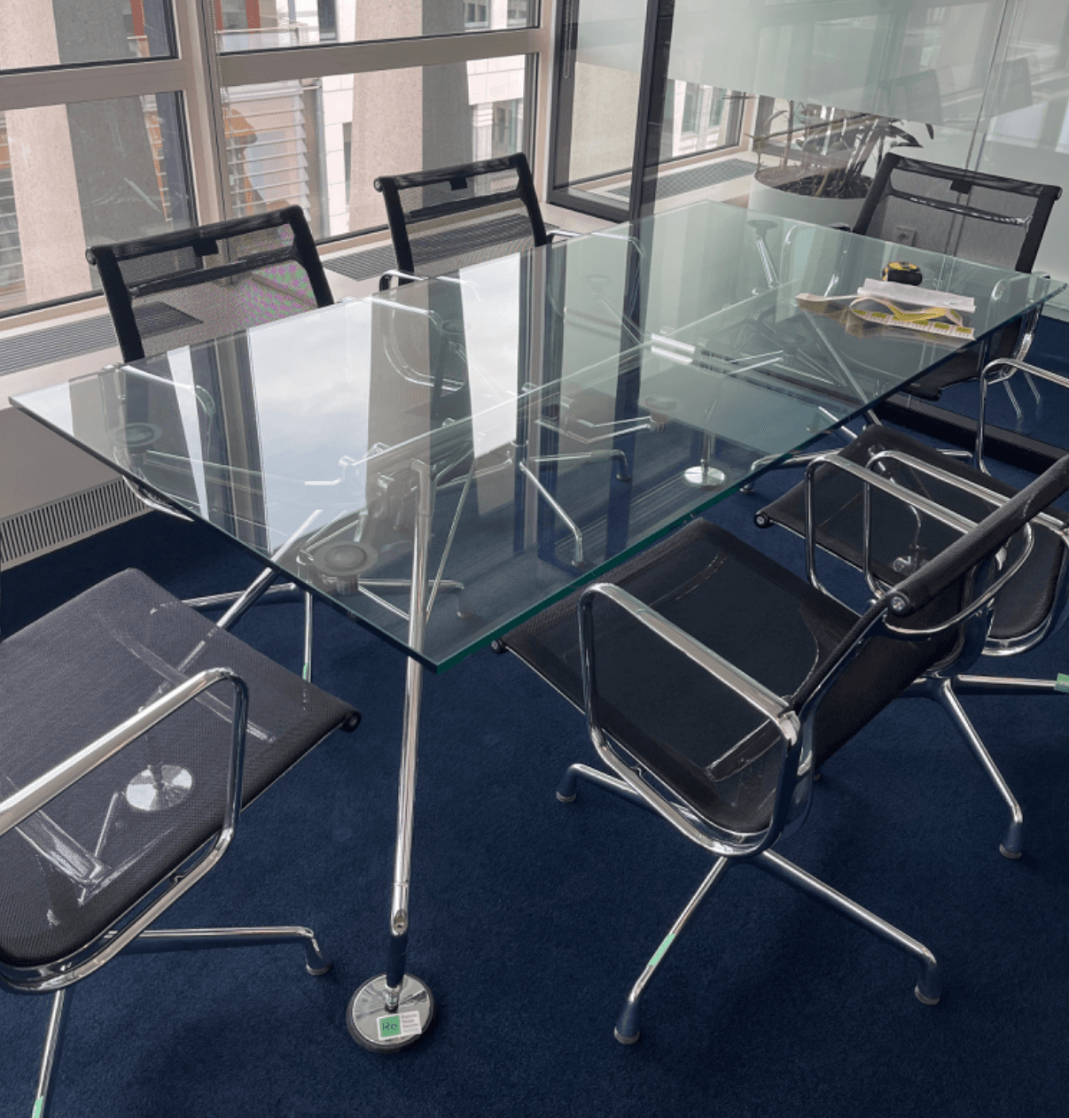 Vitra Clear glass rectangular table with metal frame-0