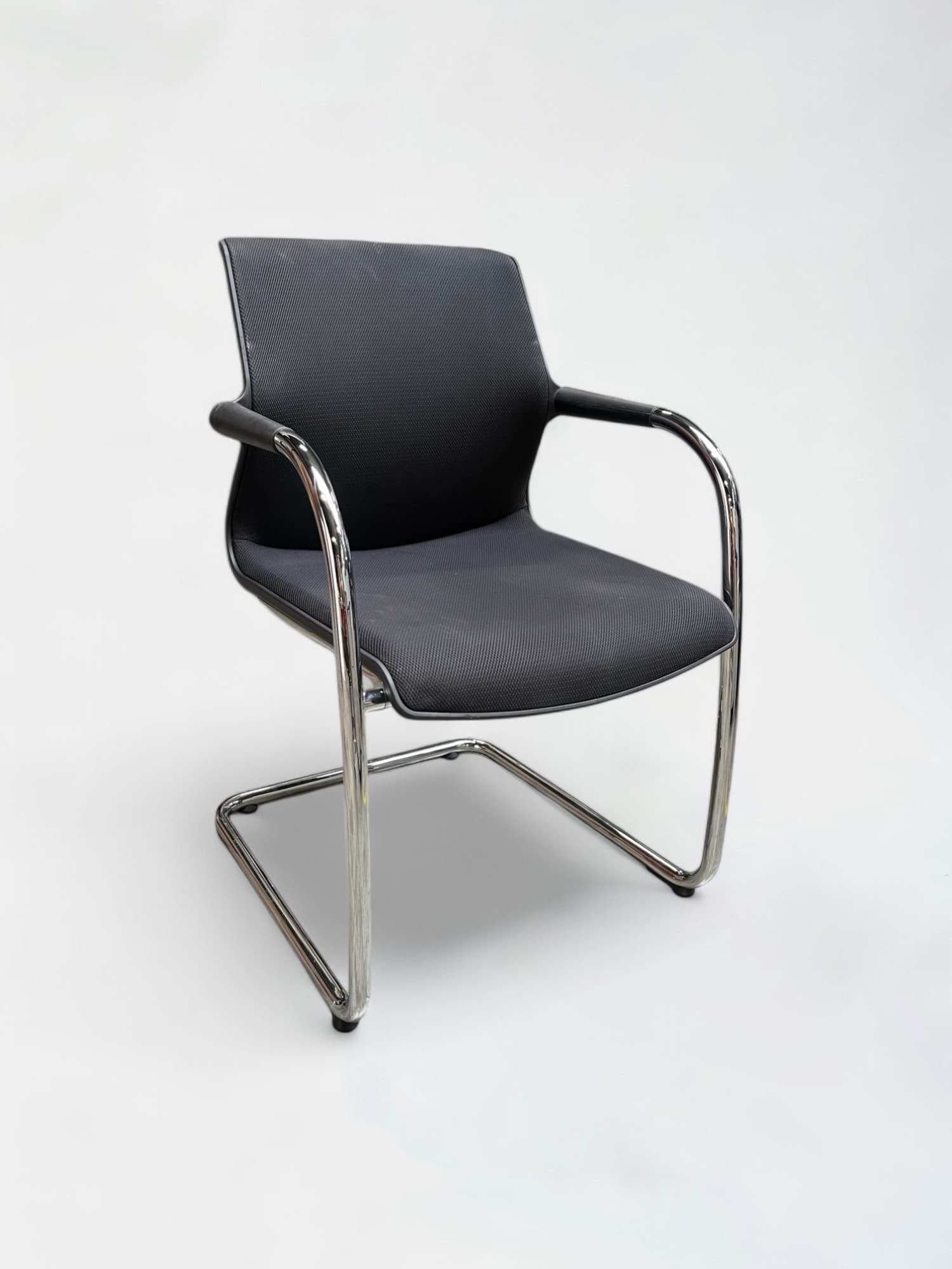 Vitra Unix black stackable chair Black by Antonio Citterio