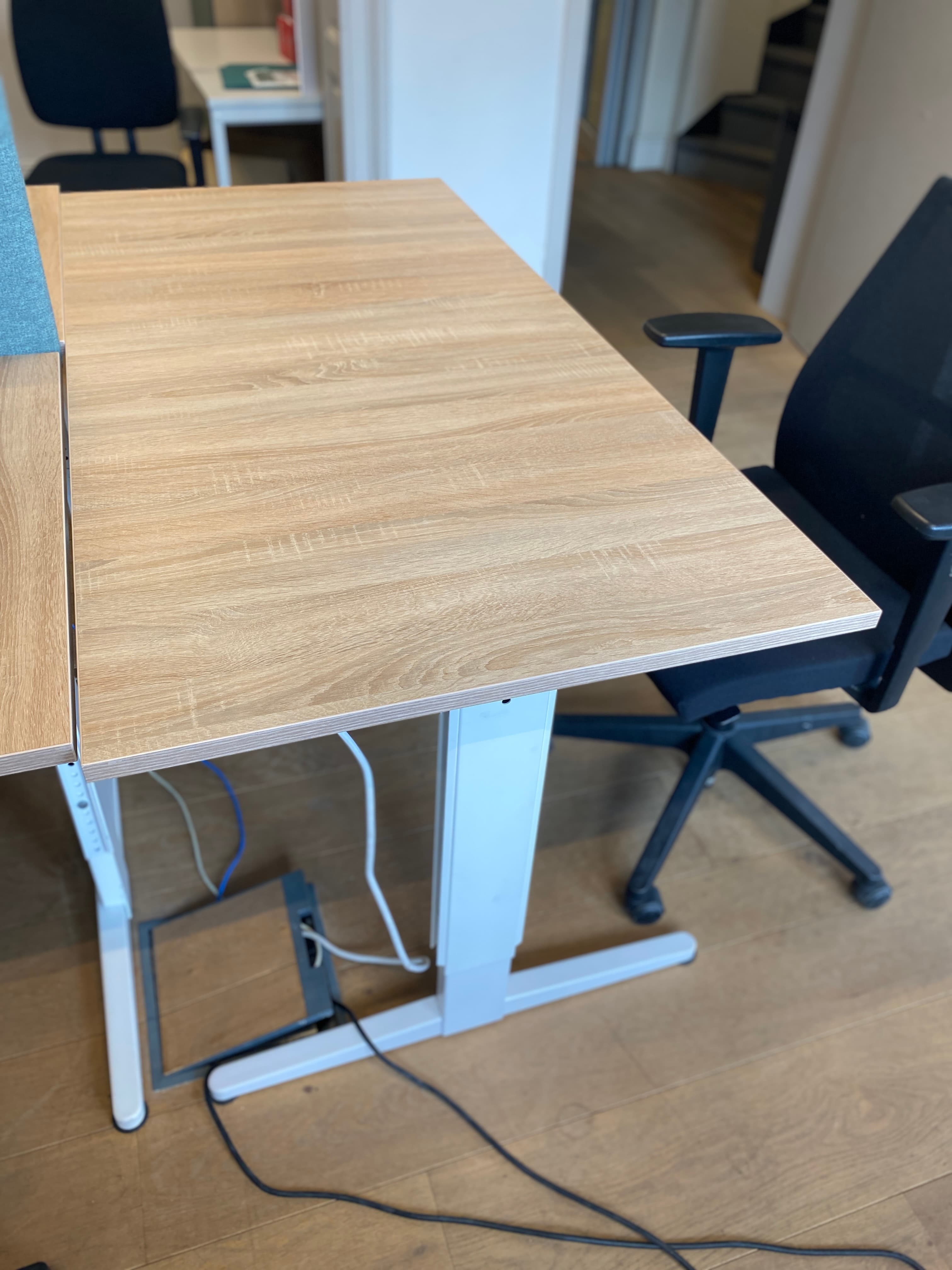 160cm Light Wood and White Metal Desk without Green Privacy Panel-0