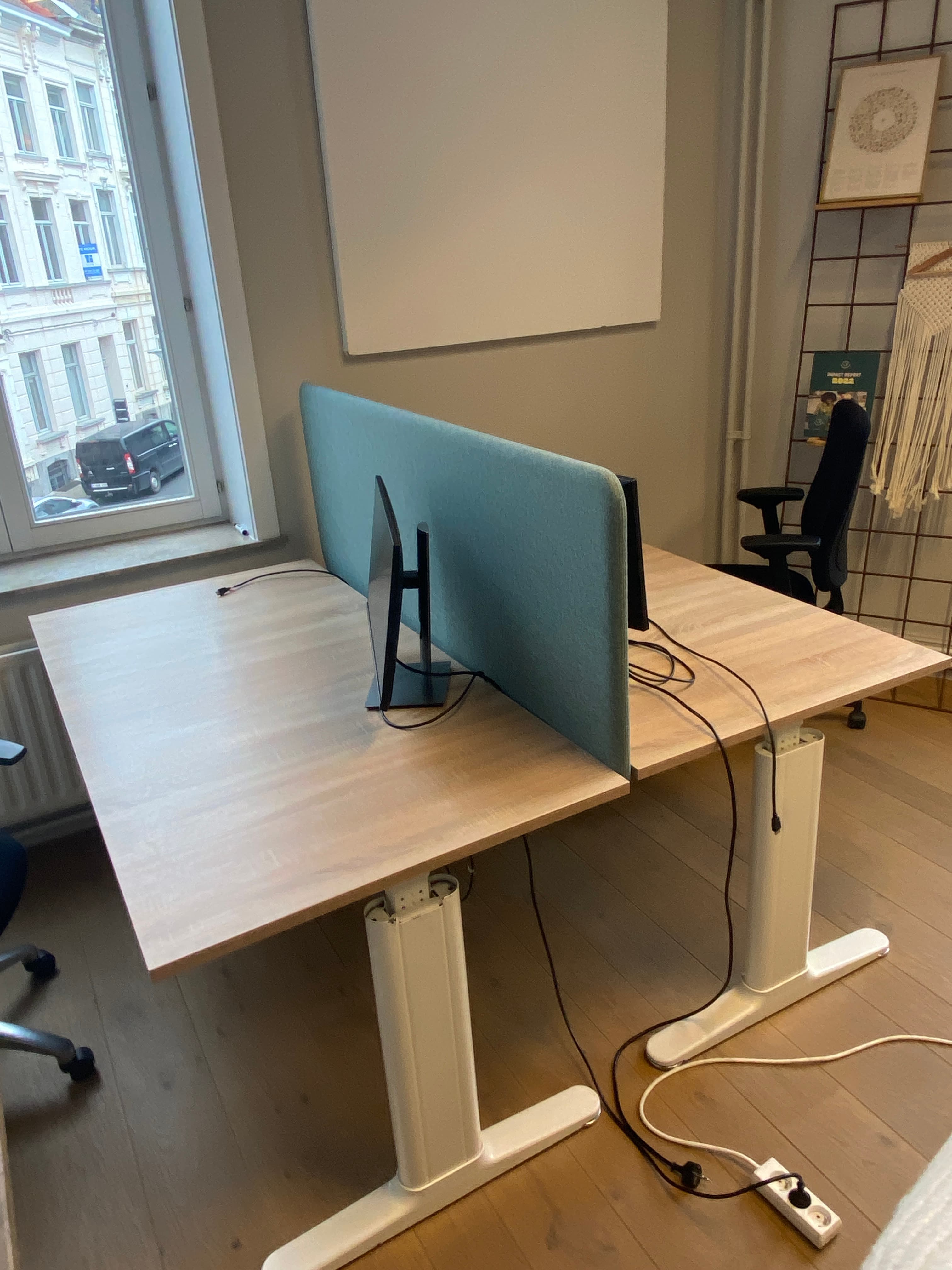 160cm Light Wood Adjustable single Desk with White Metal Legs without divider-1