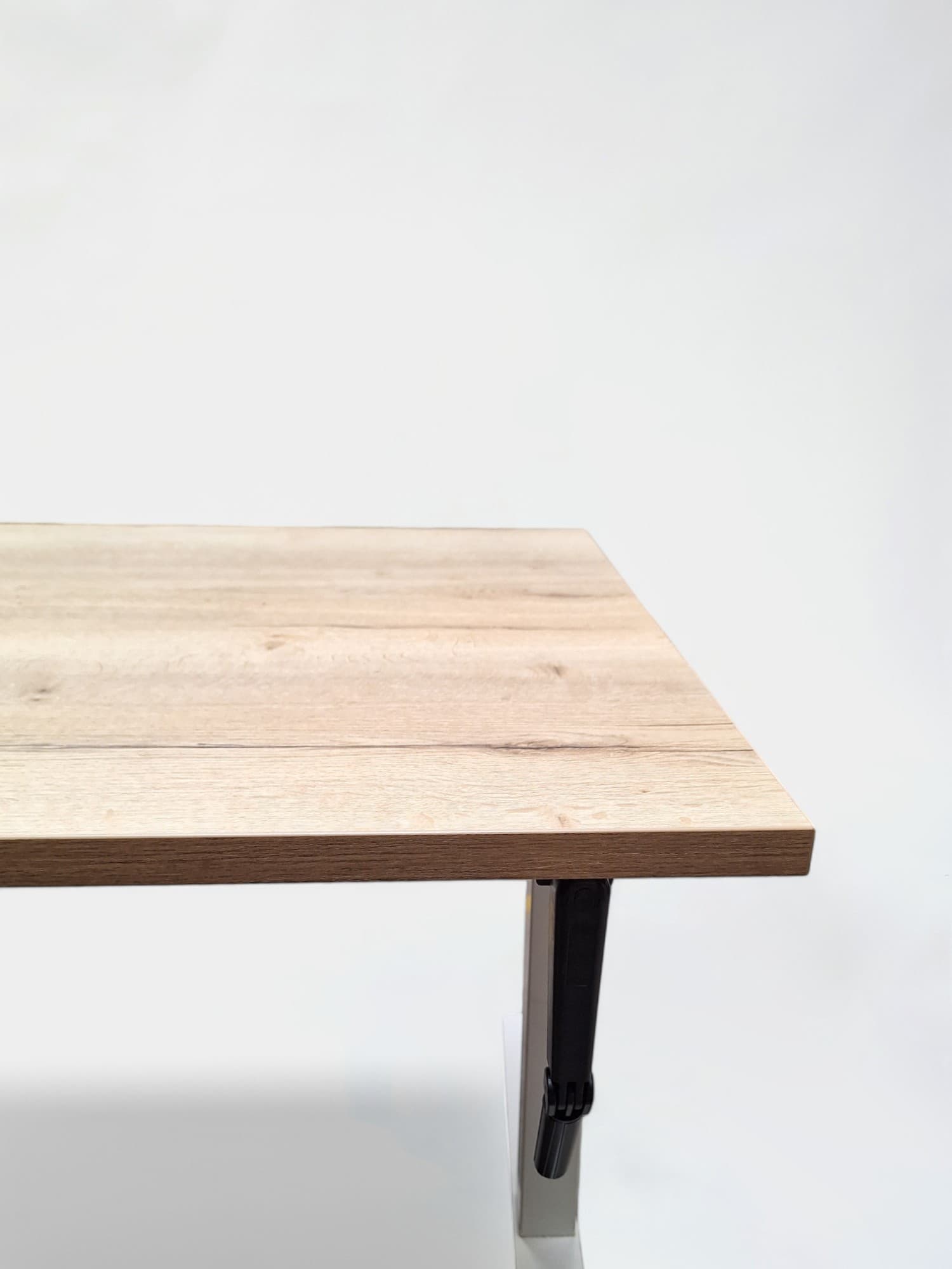 160cm Light Wood Laminate Desk with thin metallic legs and Adjustable Height and black manivel-2