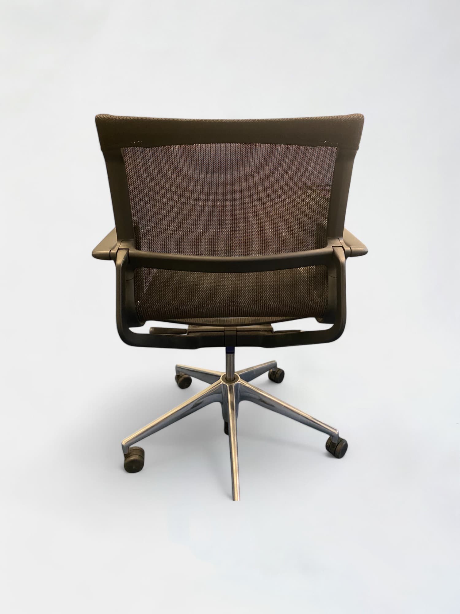 VITRA Physix adjustable black mesh office chair on wheels-3
