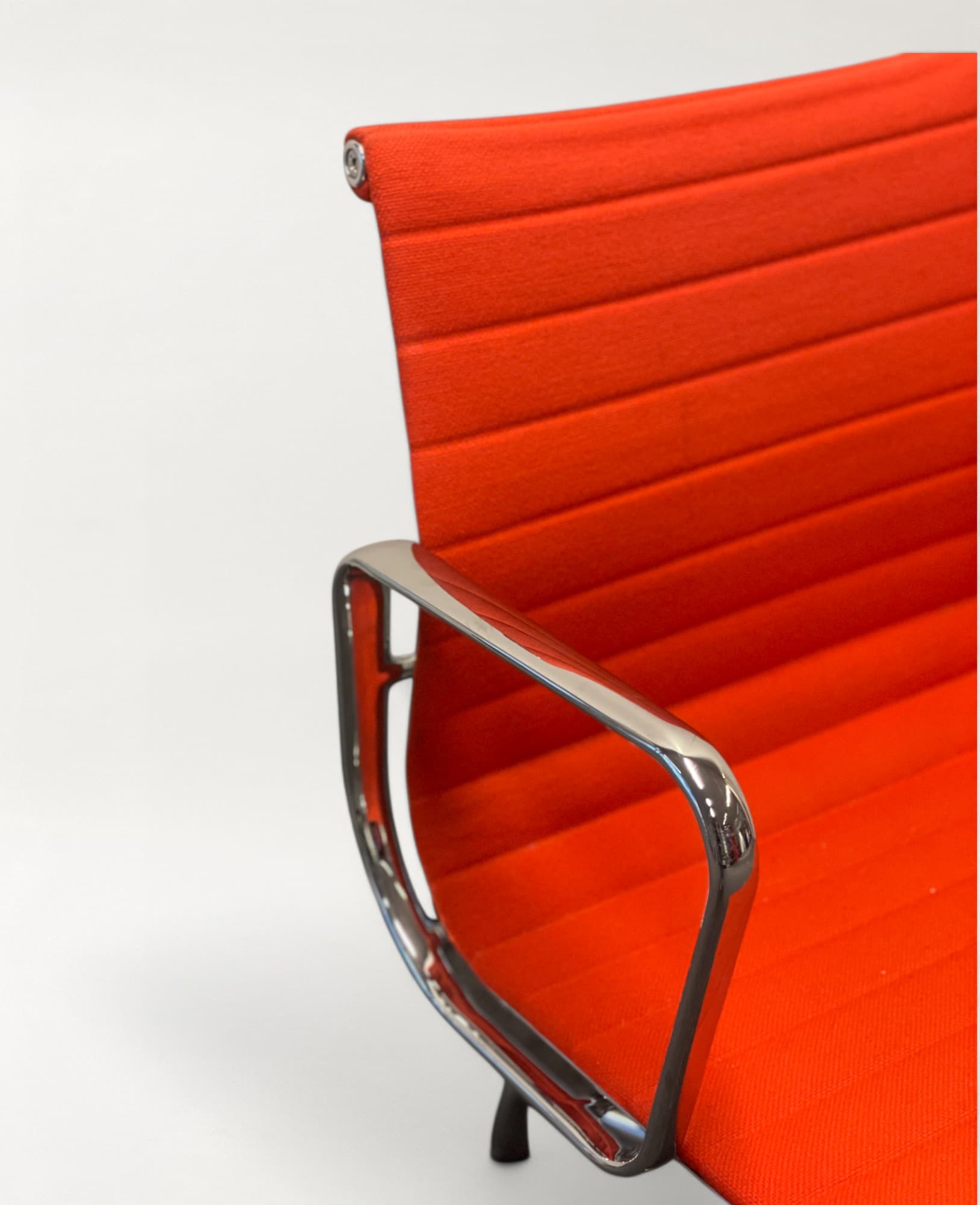 Vitra Eames EA107 Red- Orange-2
