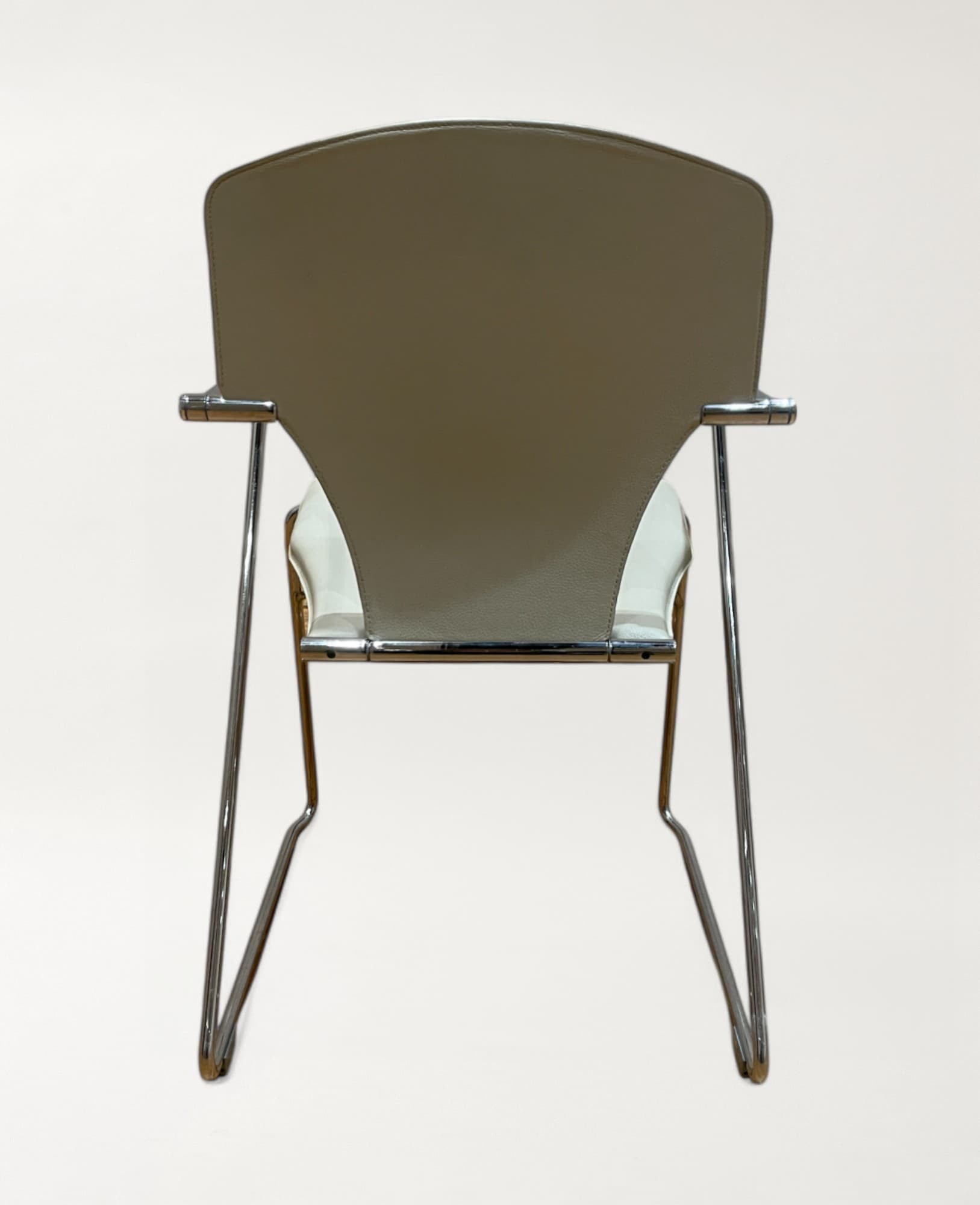 Stua Egoa Stoel van Josep Mora in beige leer-2