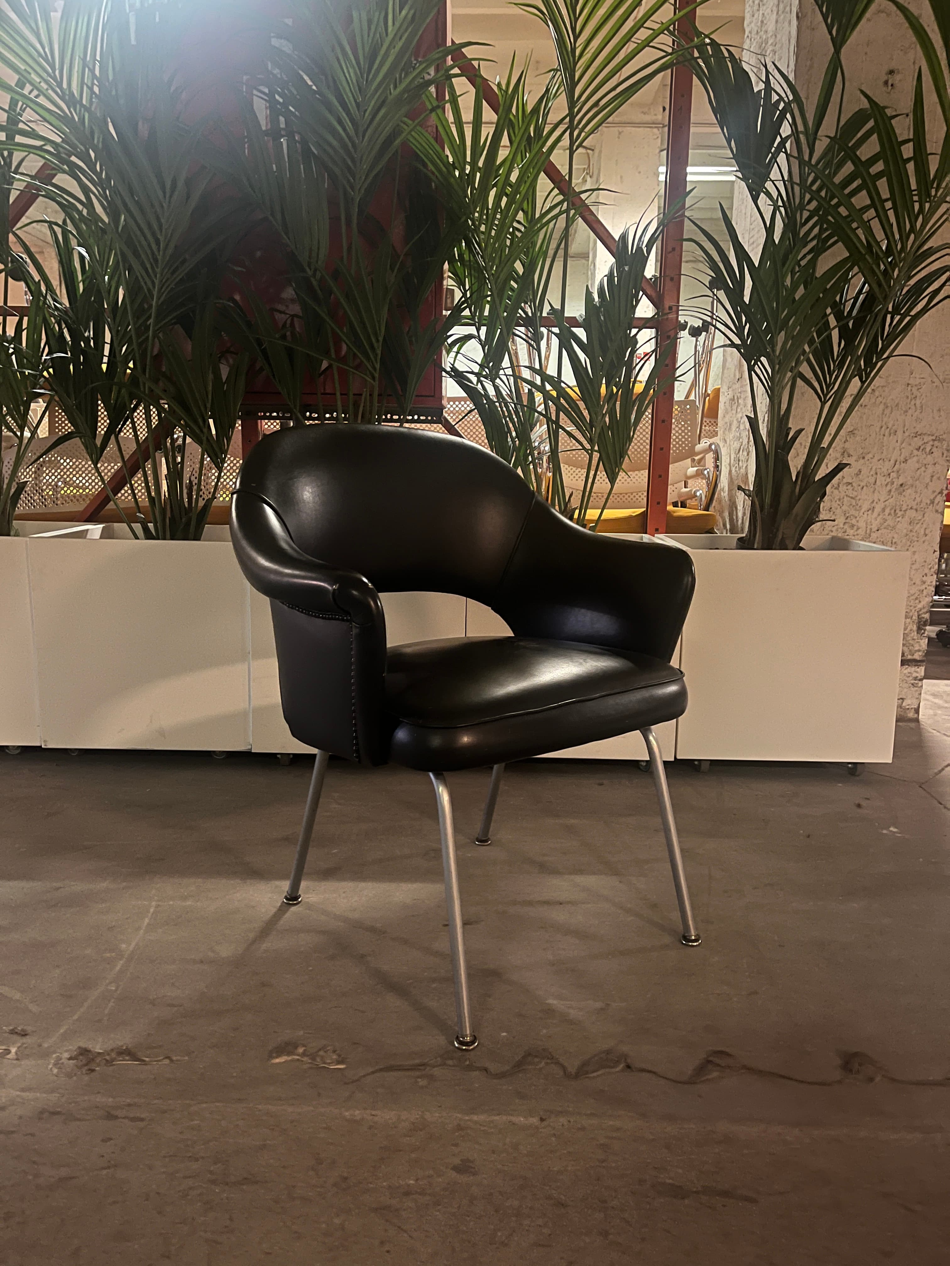 Black leather design chair-3