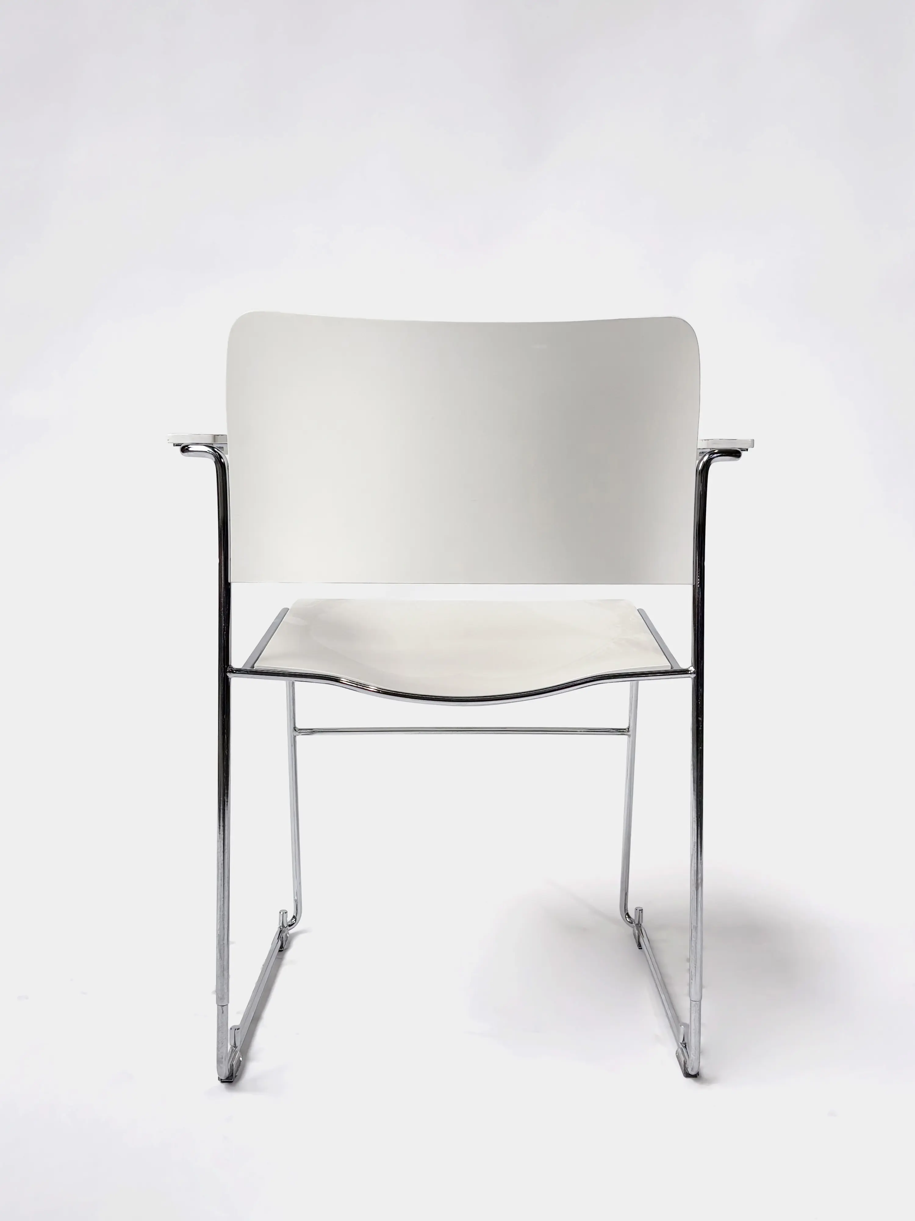 Sledestoel HOWE wit hout en chroom met armleuningen-5