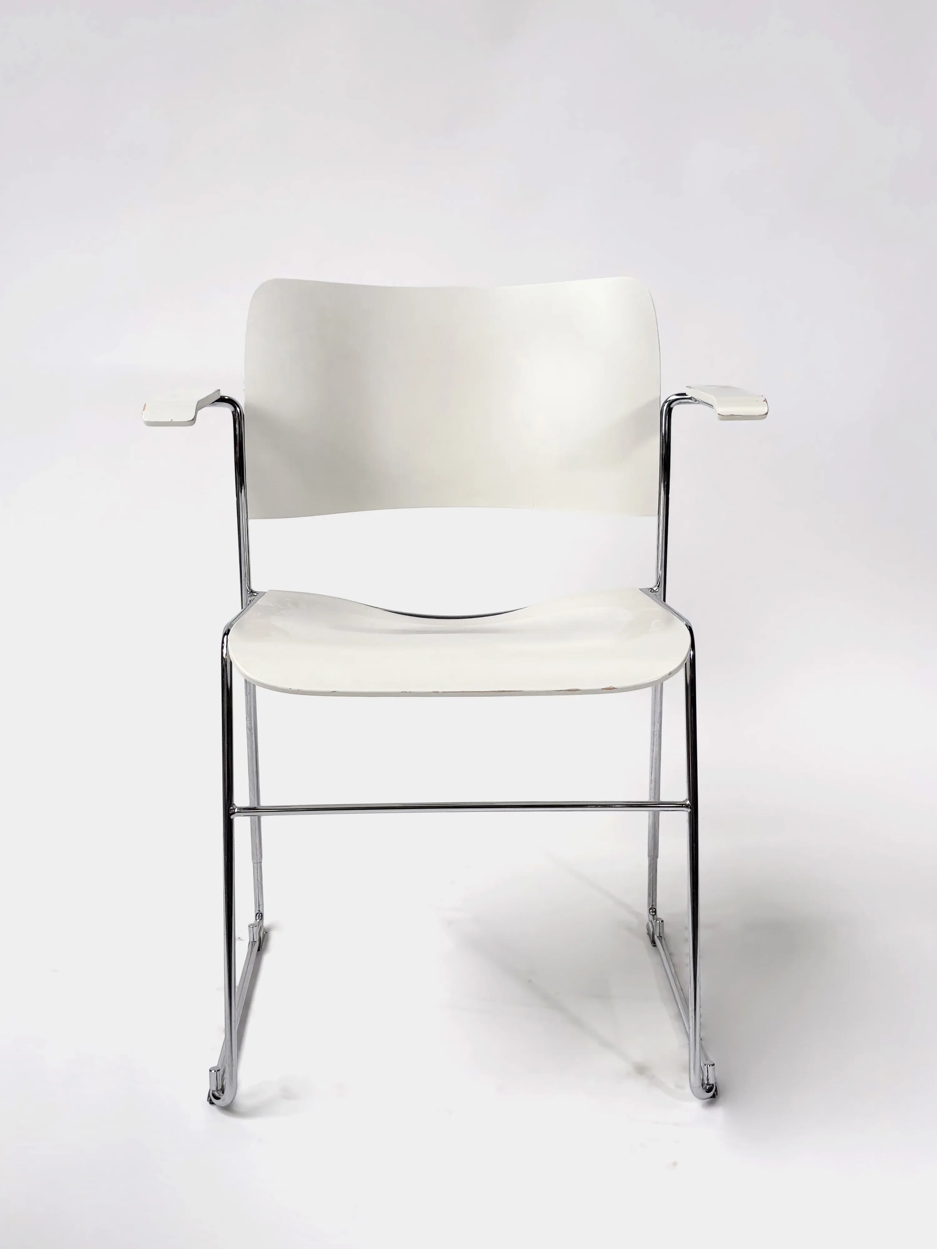 Sledestoel HOWE wit hout en chroom met armleuningen-4