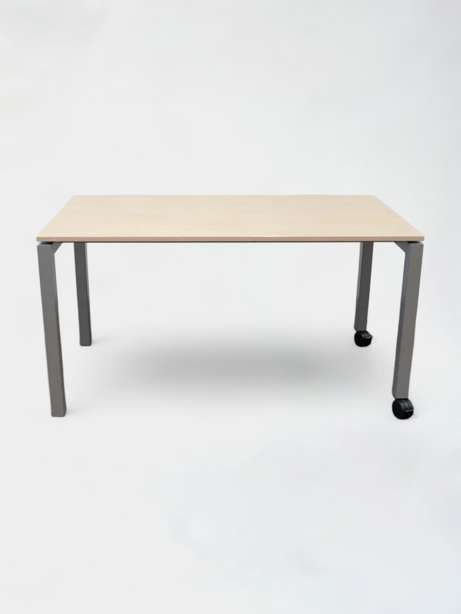 Nurus 140cm Light wood desk on grey squared legs with integrated wheels-0