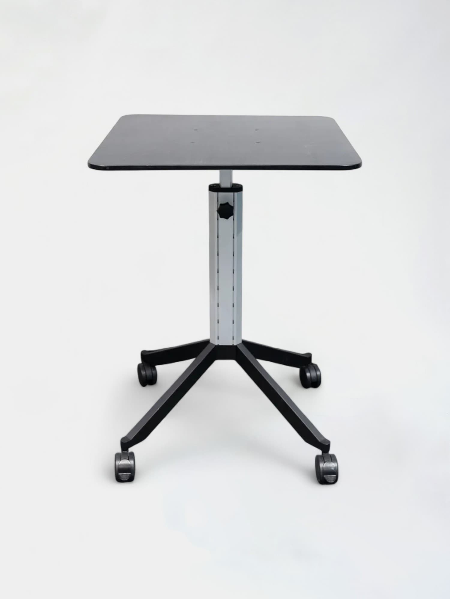 65x65cm Table mobile noire à hauteur réglable sur roulettes-0