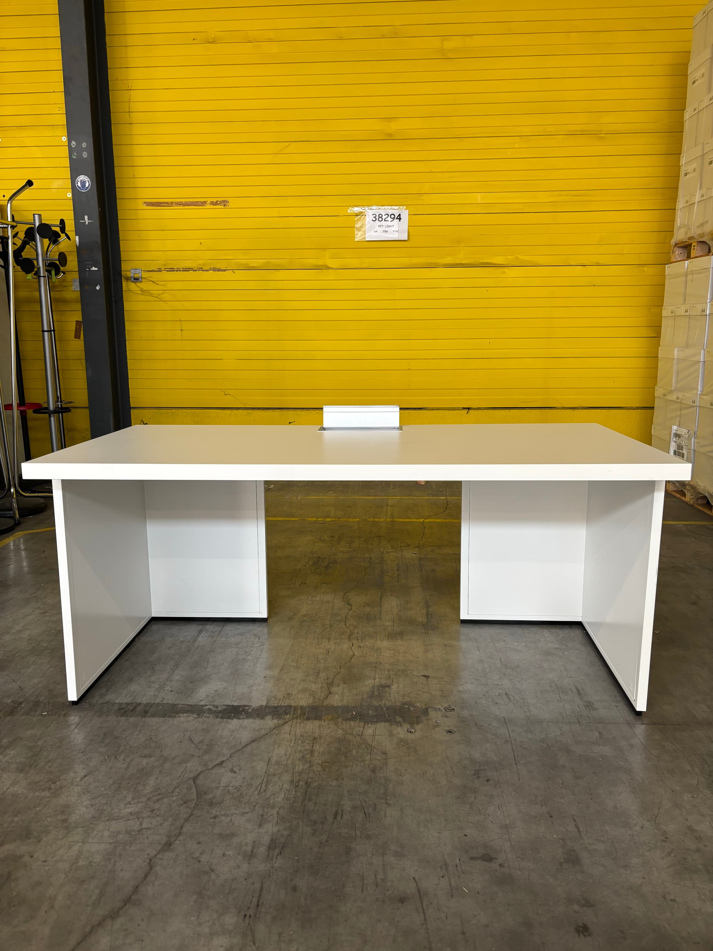 160cm white desk with rectangular 3 plugs top access-2