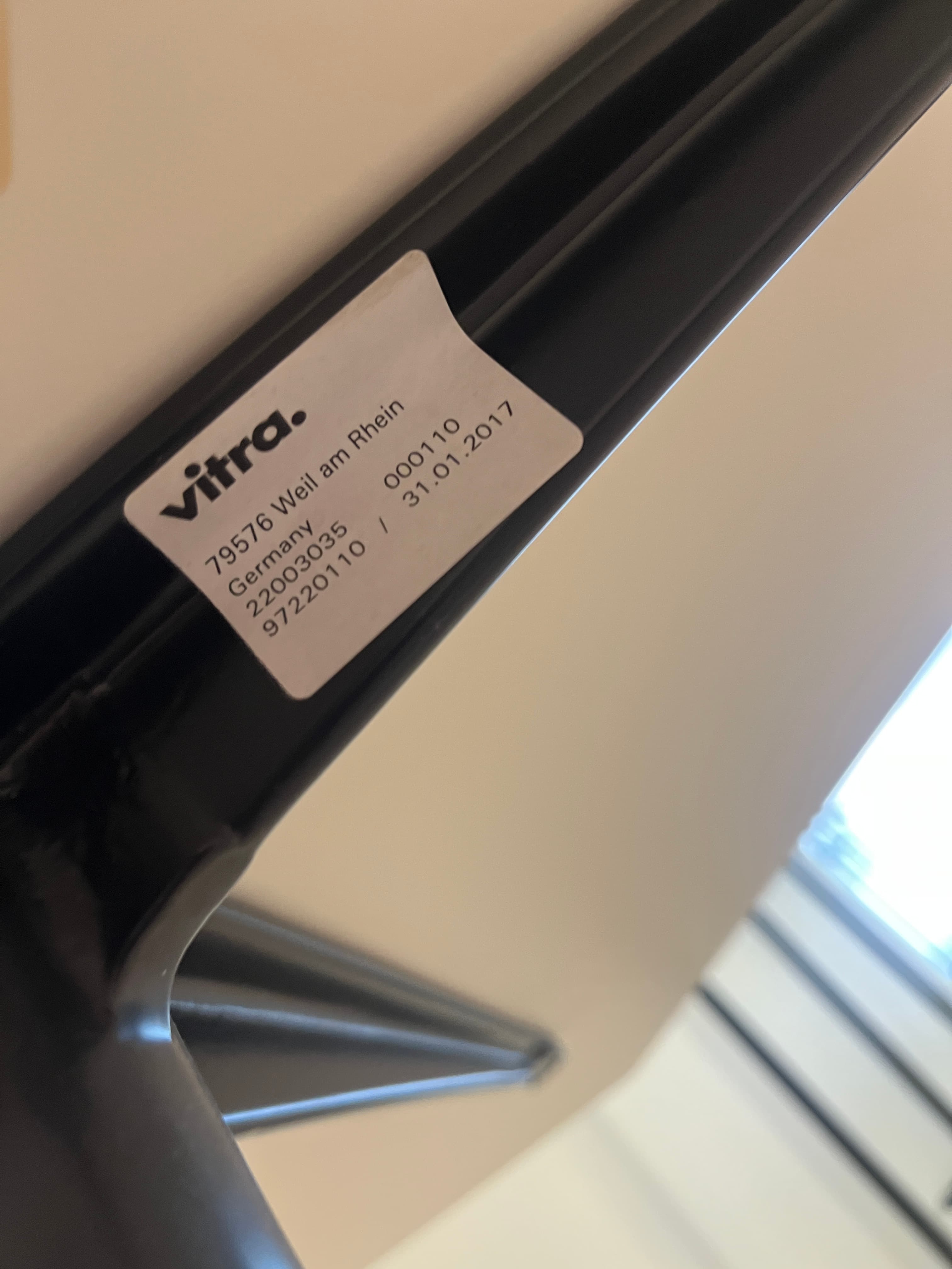 Vitra Eames White Contract Table Square-2