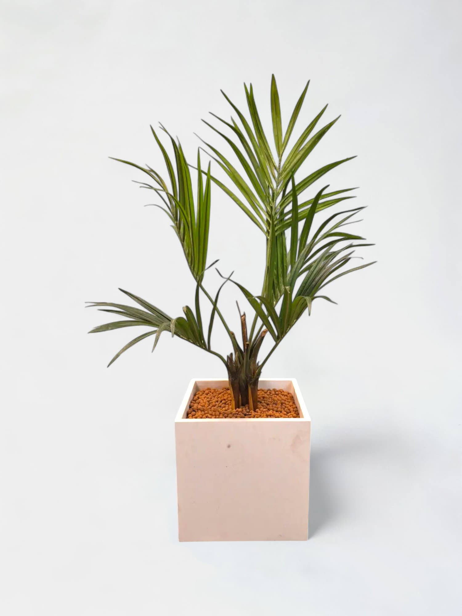 Fausse plante dans un pot carré blanc 40cm