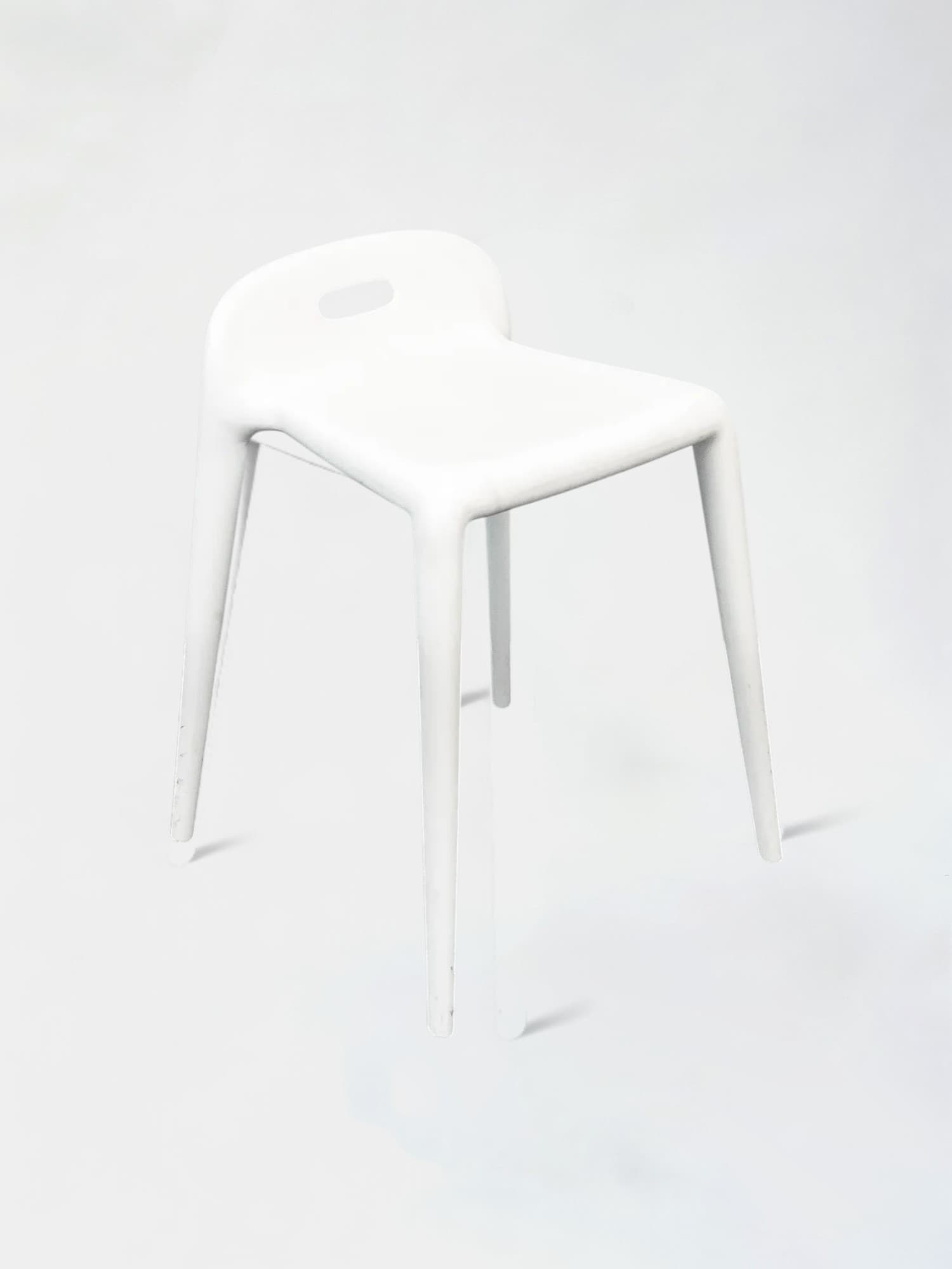 YUYU Magis Witte stoel met kleine rugleuning-0