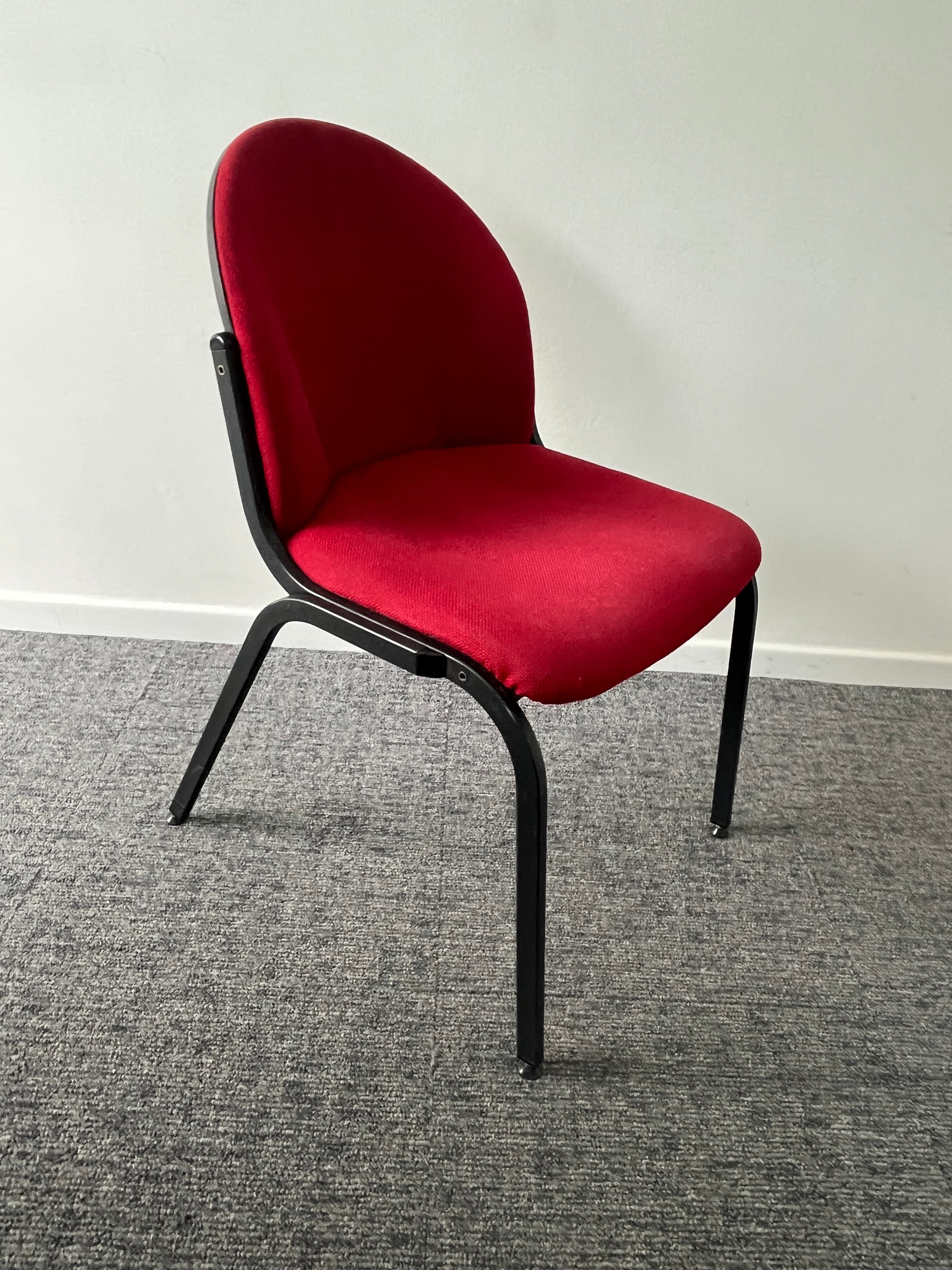 Red with black structure meeting chair without armrests-4