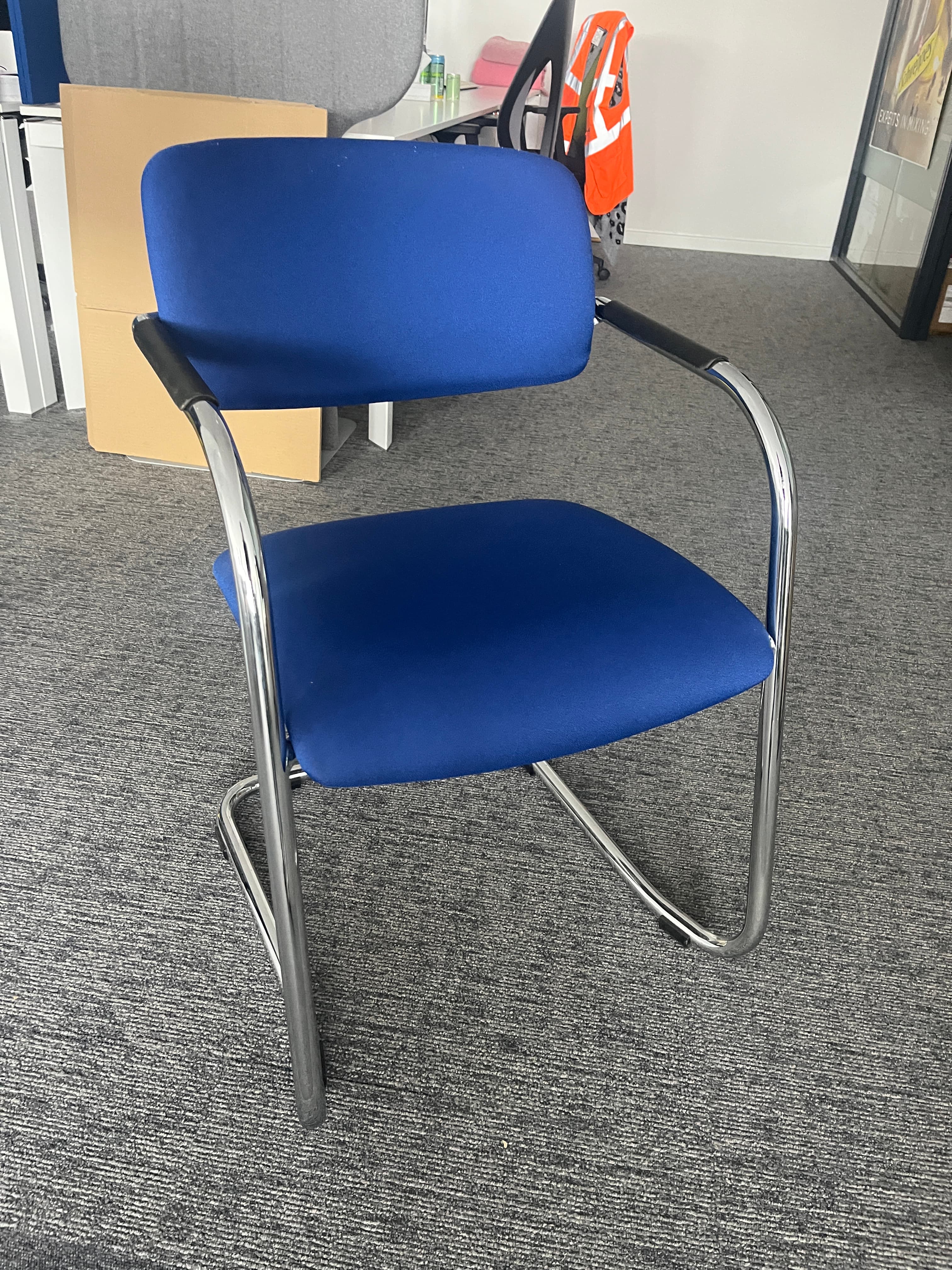 Blue navy meeting chair with armrests-1