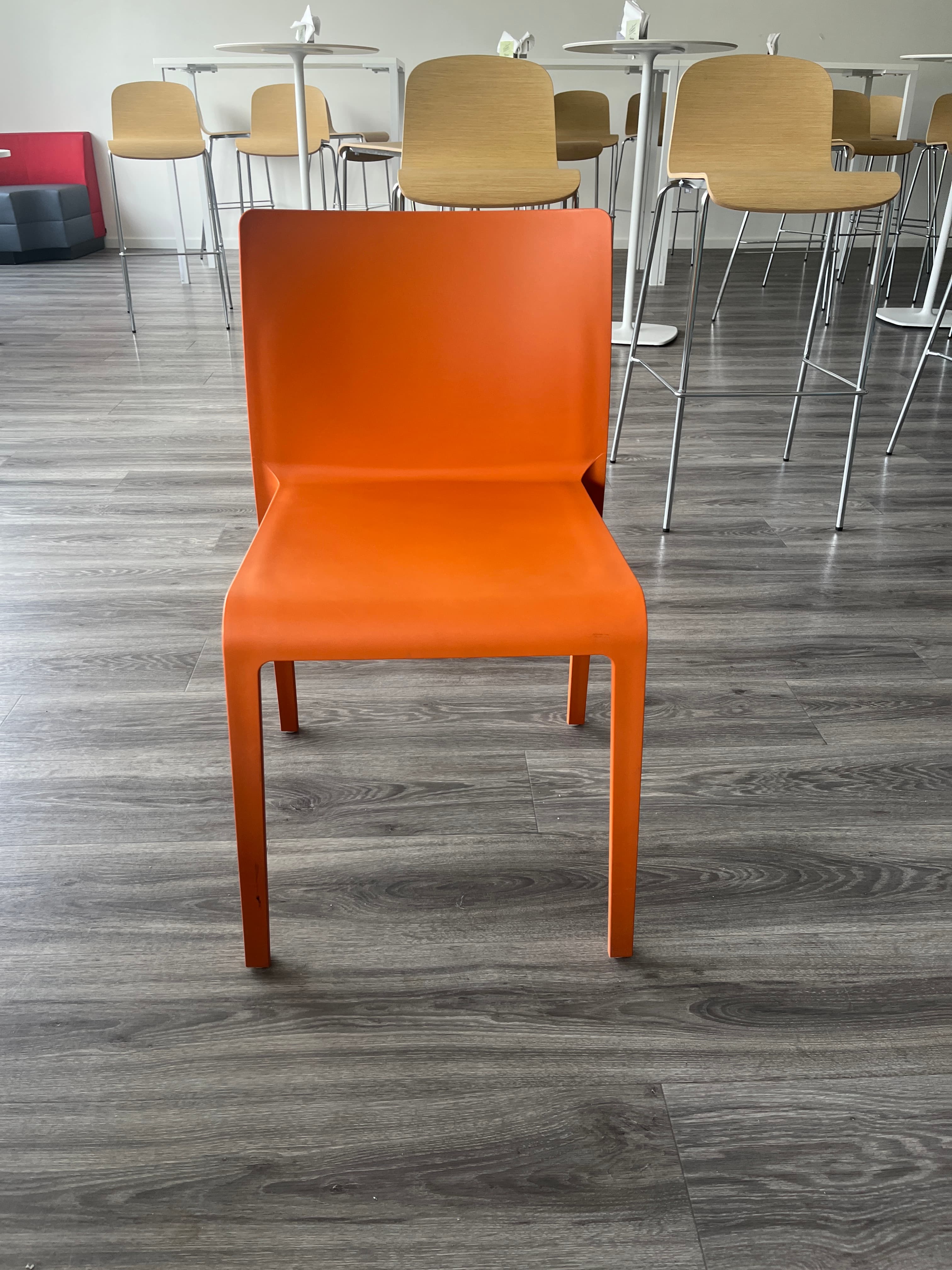 Volt Pedrali oranje plastic stoel-2