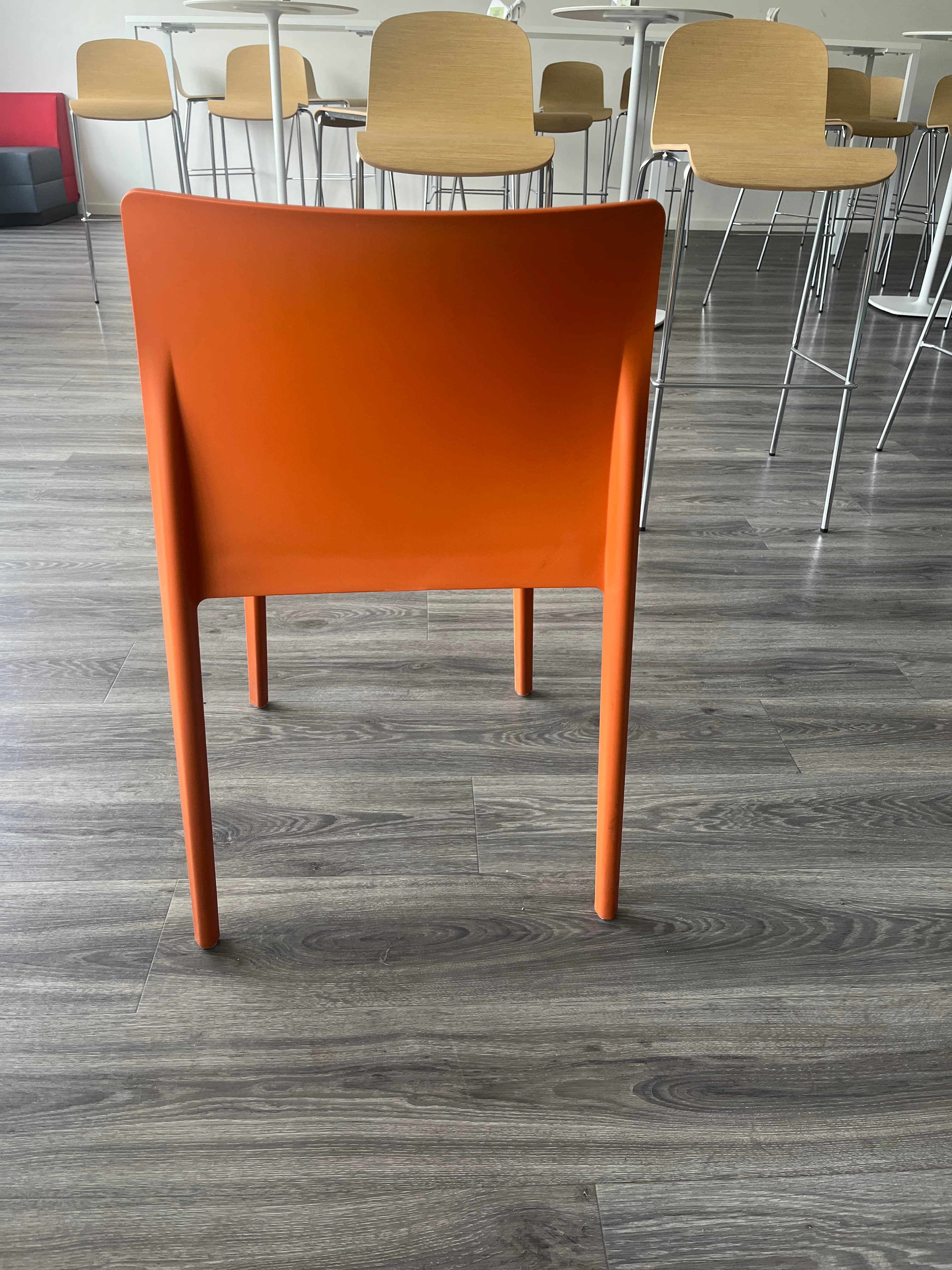 Volt Pedrali oranje plastic stoel-4