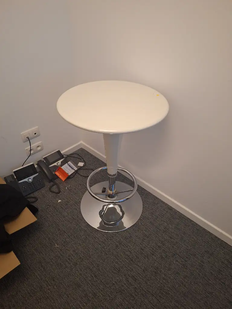 Round White table on metal leg-1