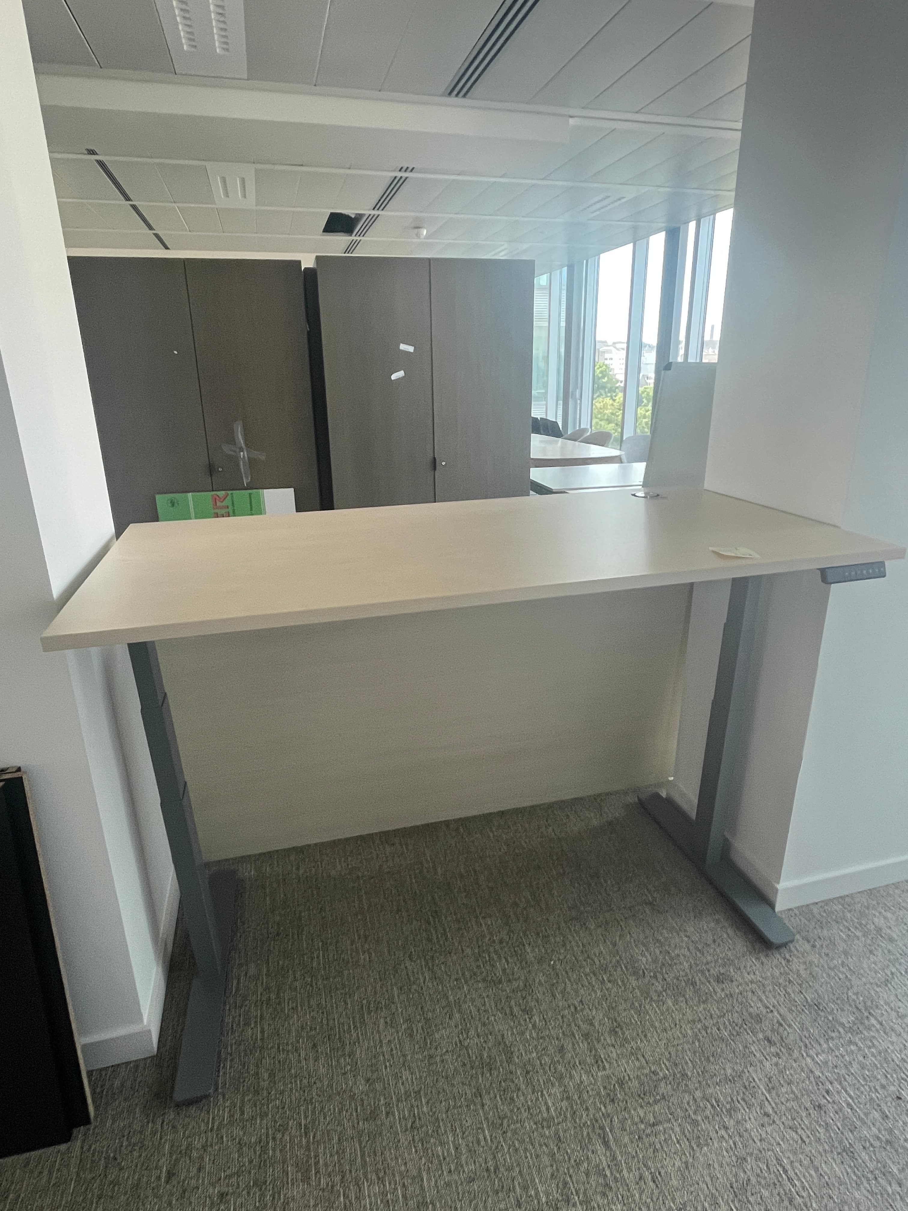 160cm Light Wood Finish Desk and Electronic Adjustable Height Mechanism (without the cable)-0