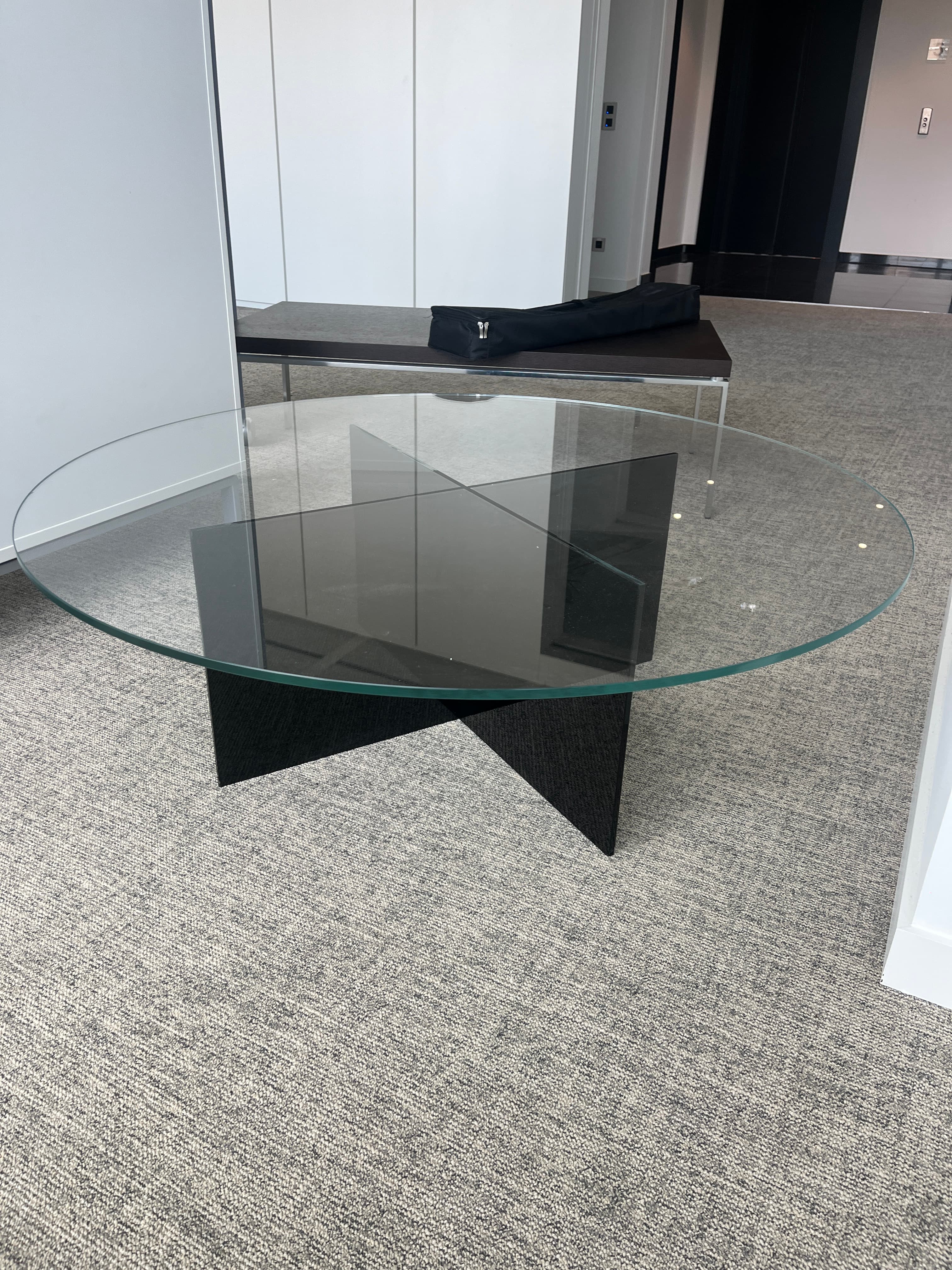 Table basse ronde en verre-4