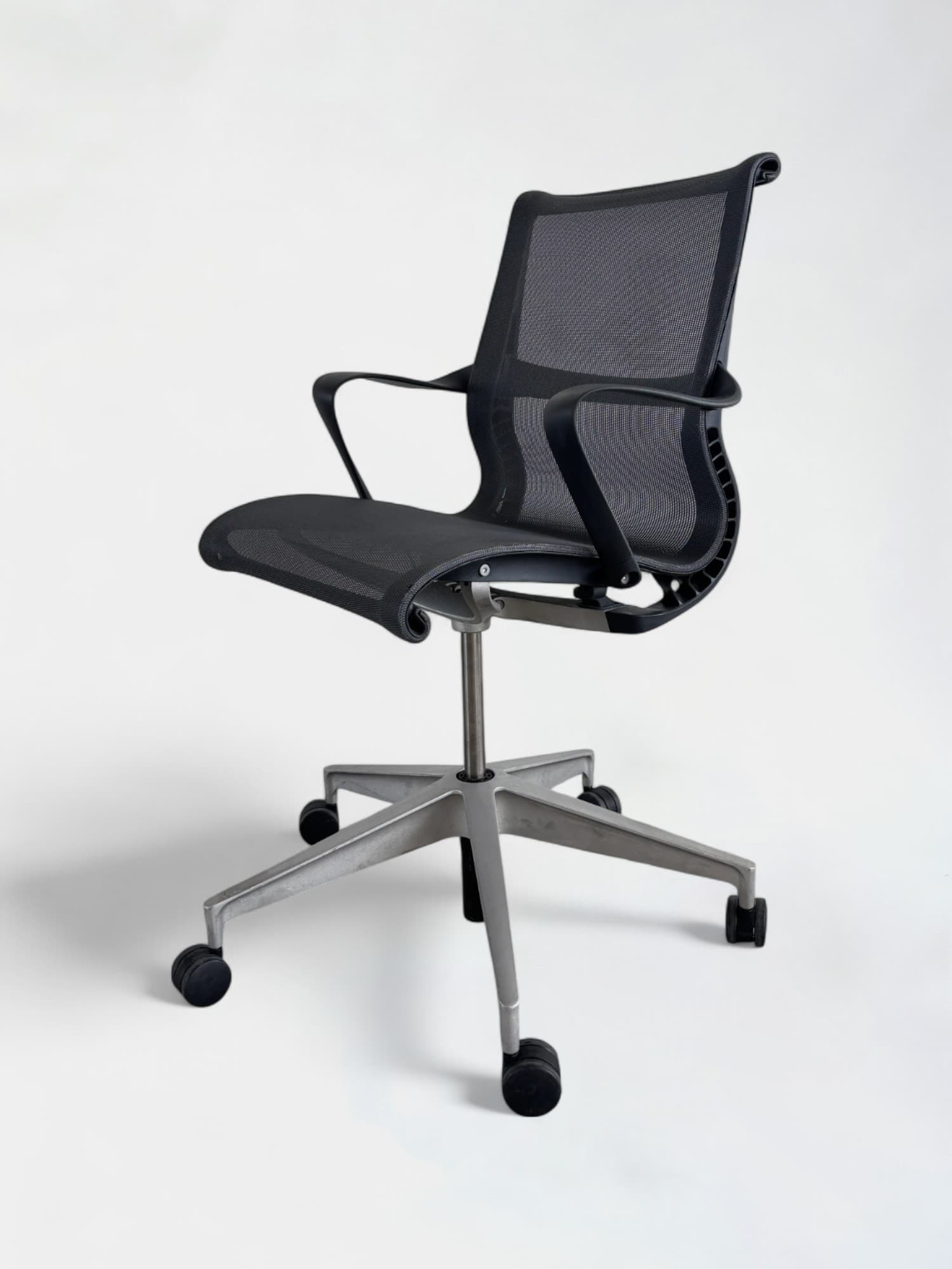Siège de bureau Herman Miller gris anthracite avec accoudoir-0