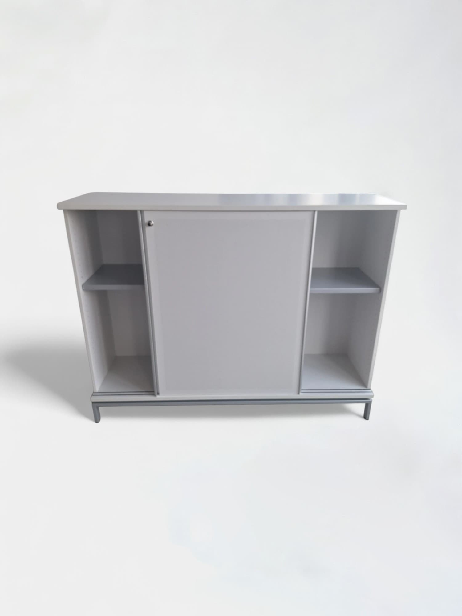 Rangement gris avec porte coulissante sans clé