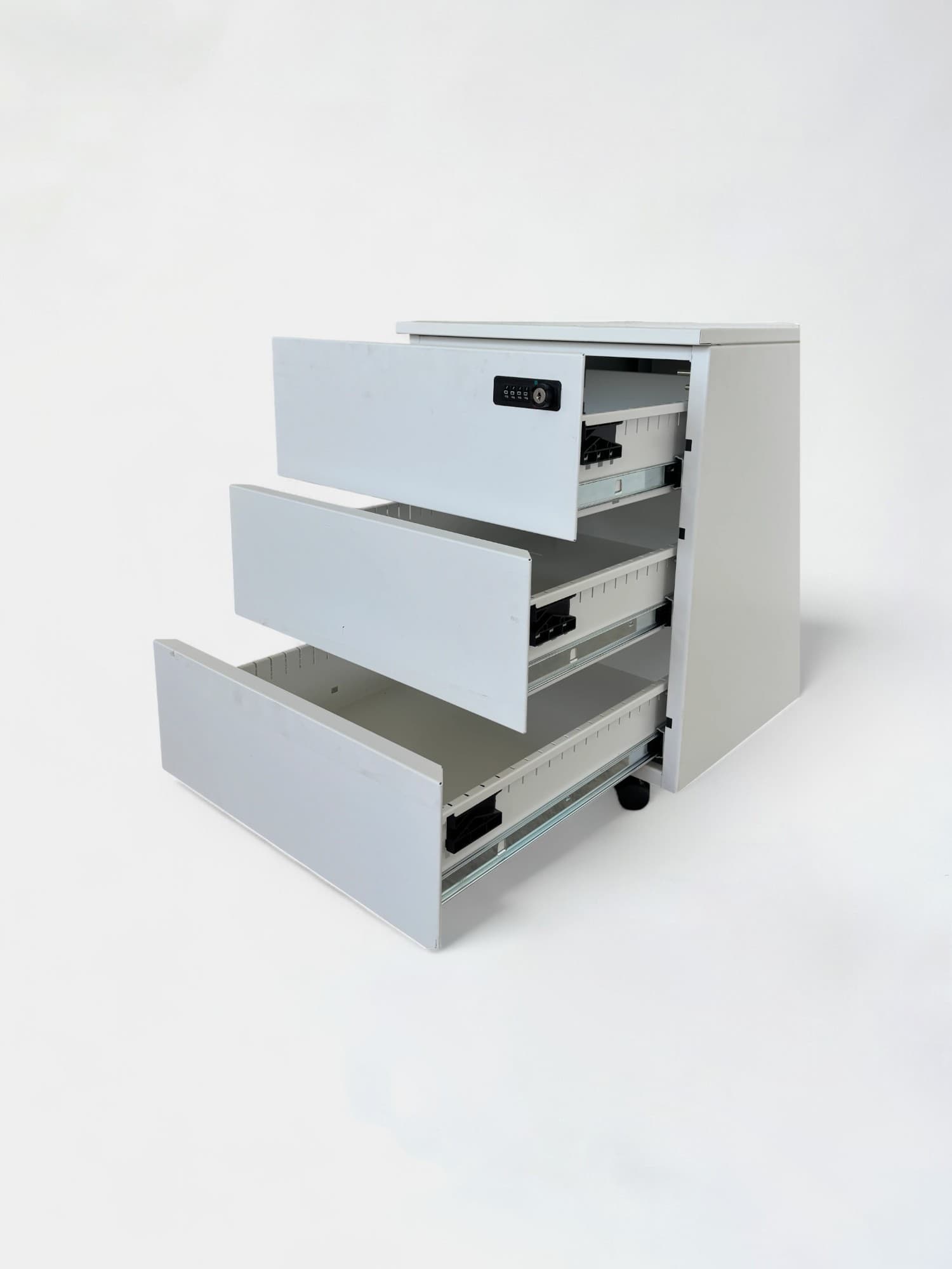 White drawer block with wheels open but without key and code-0