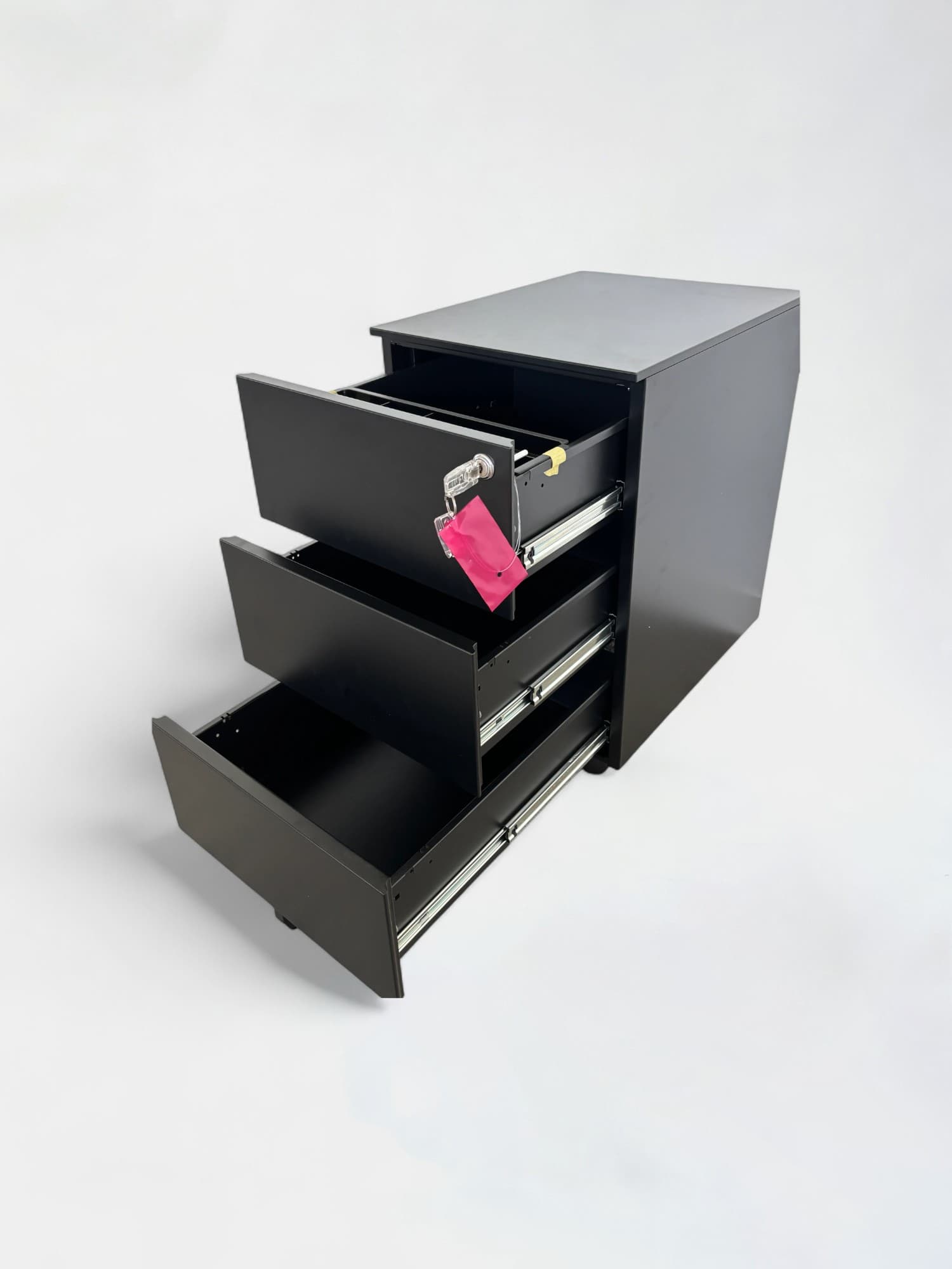 Zwart ladeblok met wieltjes en sleutel-0