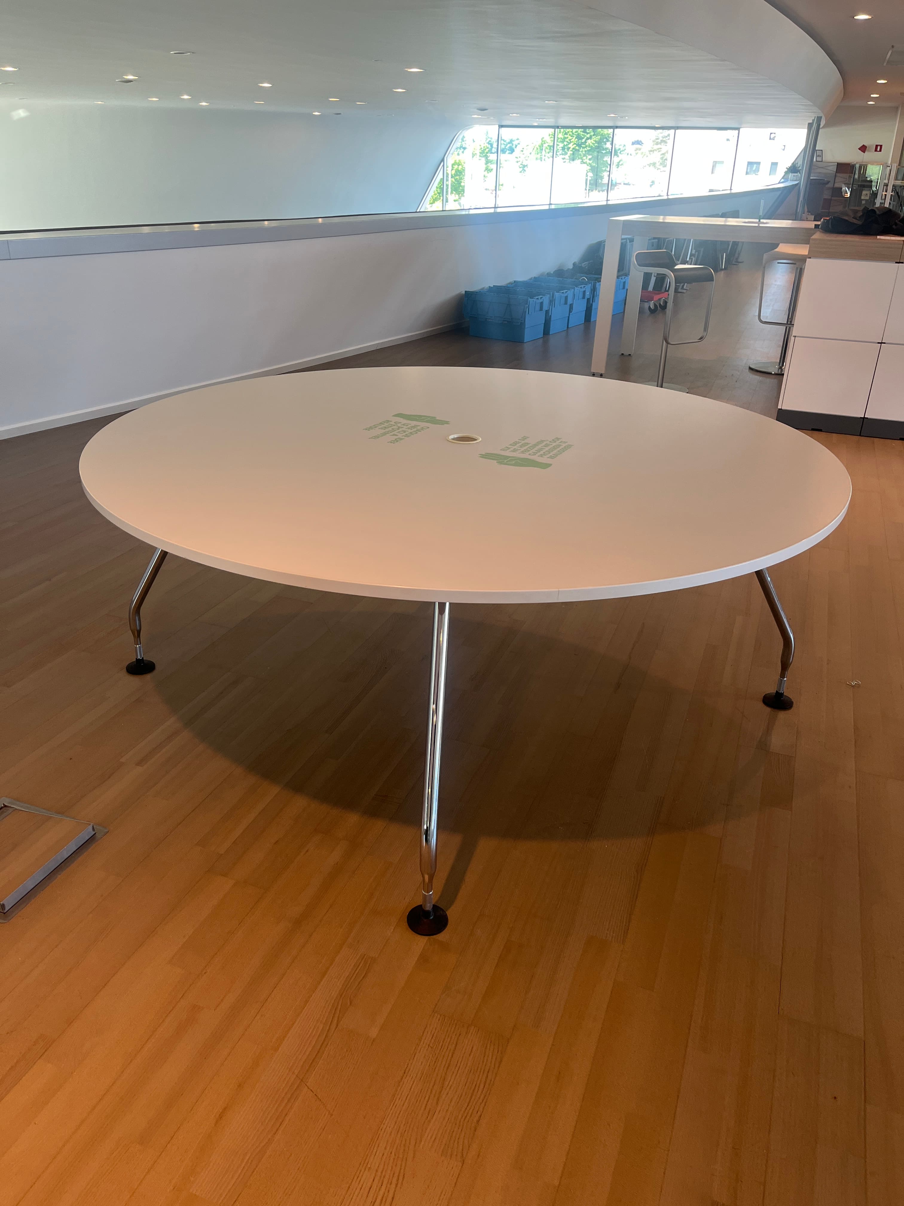 Vitra Ad Hoc 180cm white round table-2