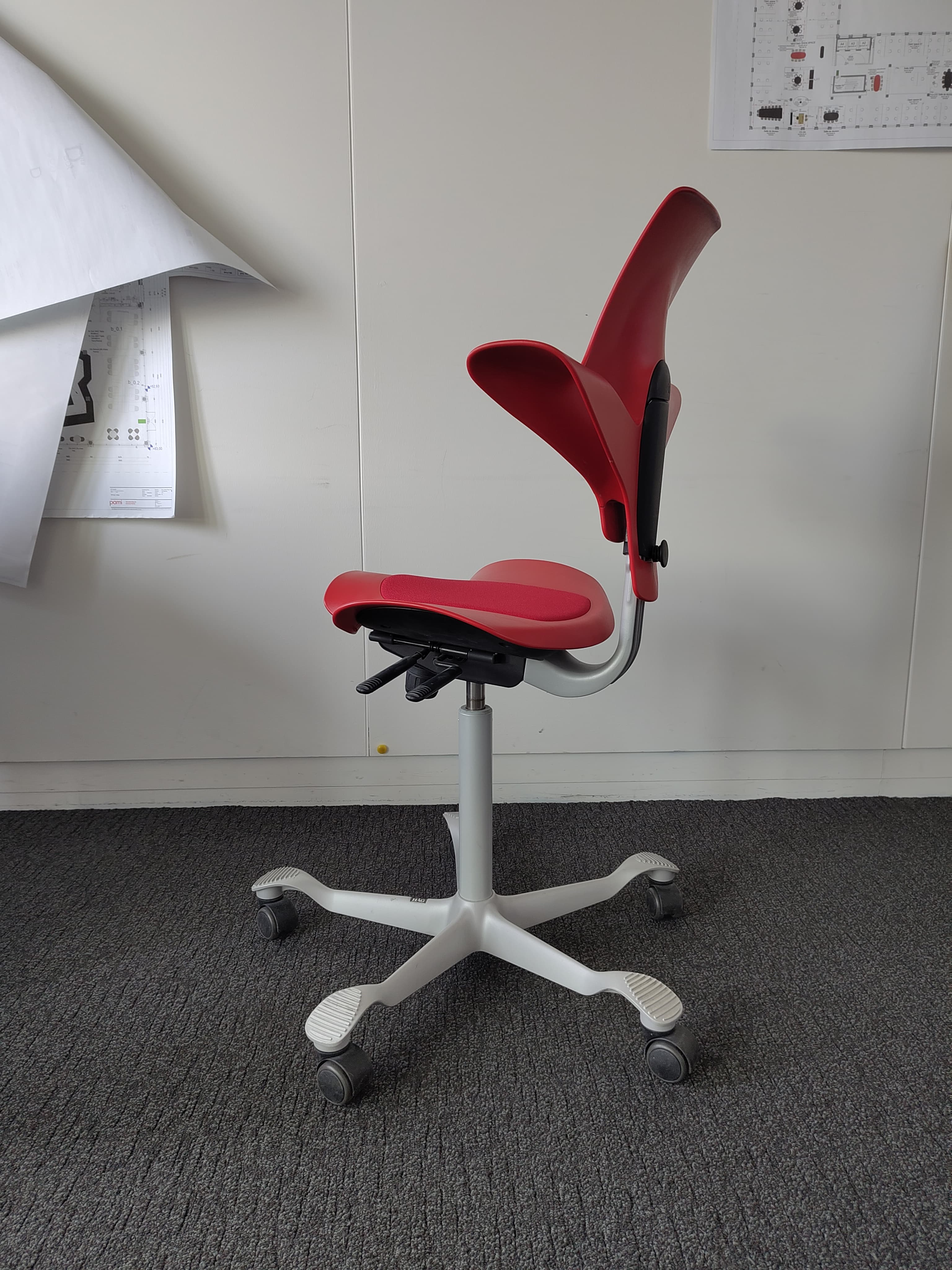 HAG Capisco Puls 8010 Office Chair-3