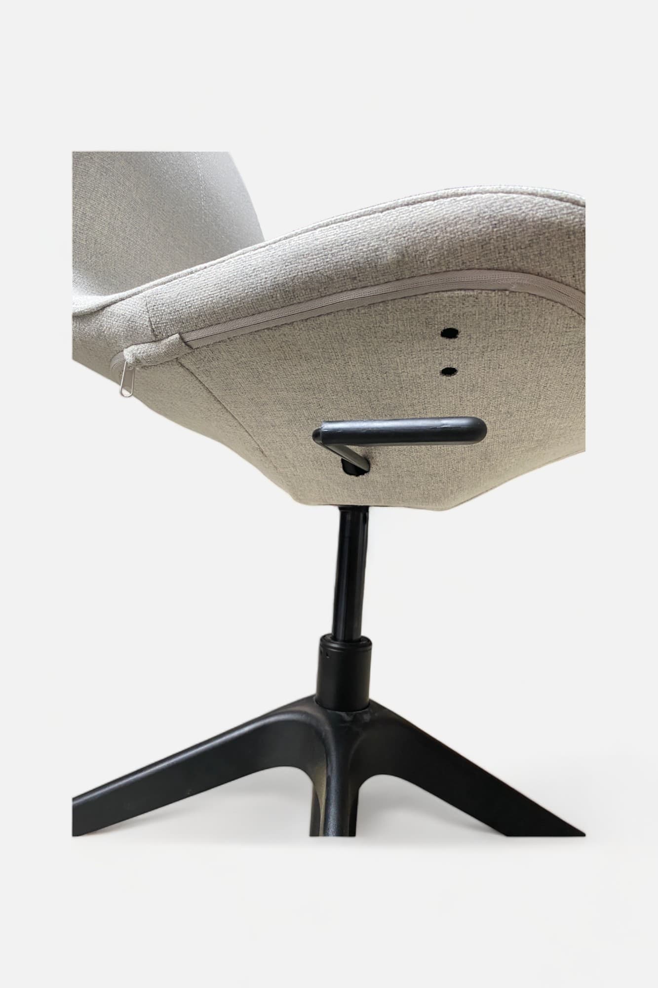 Adjustable Light Grey Meeting chair on black legs-2