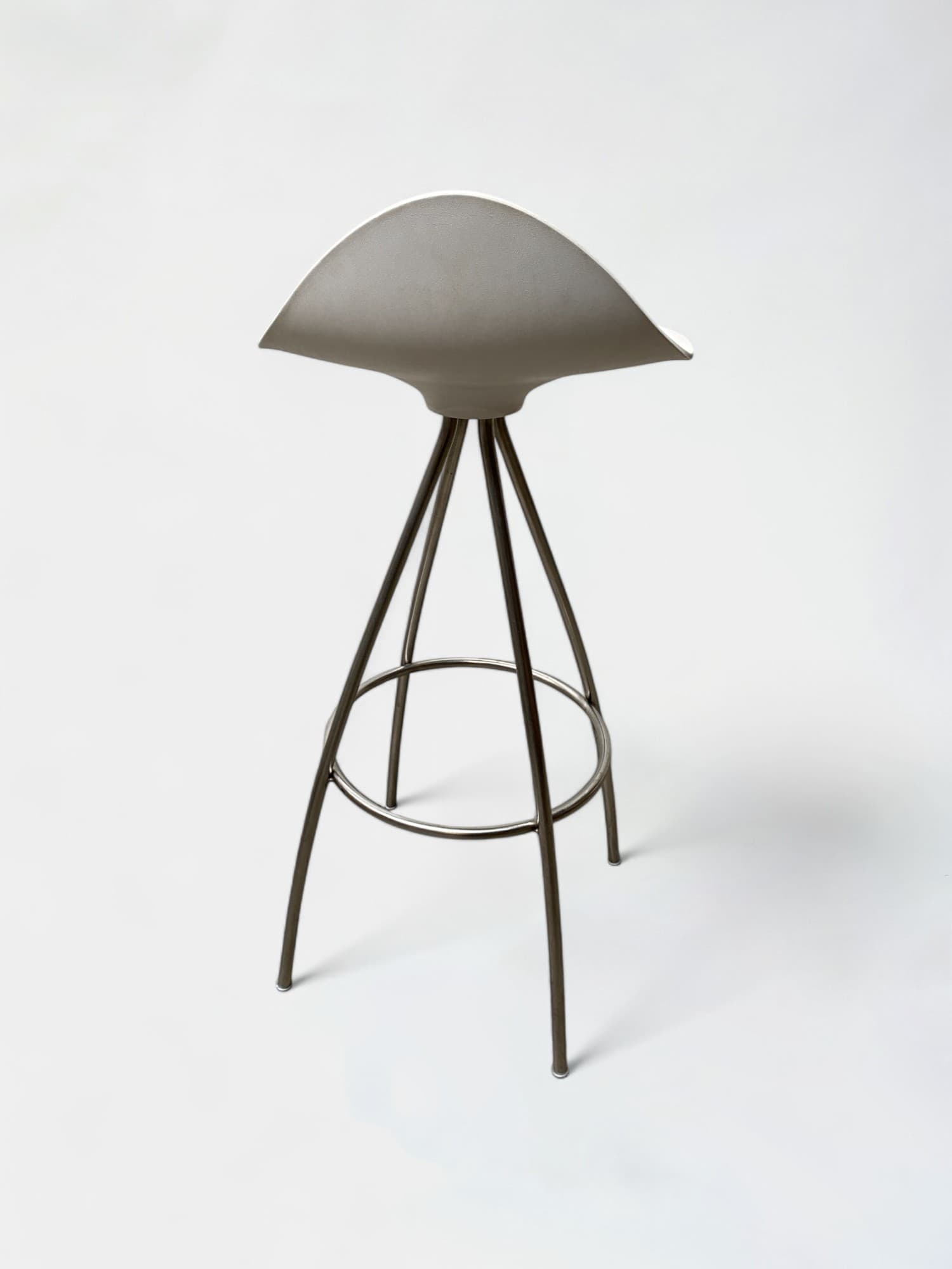 Onda.stua white bar stool on chromed legs-3