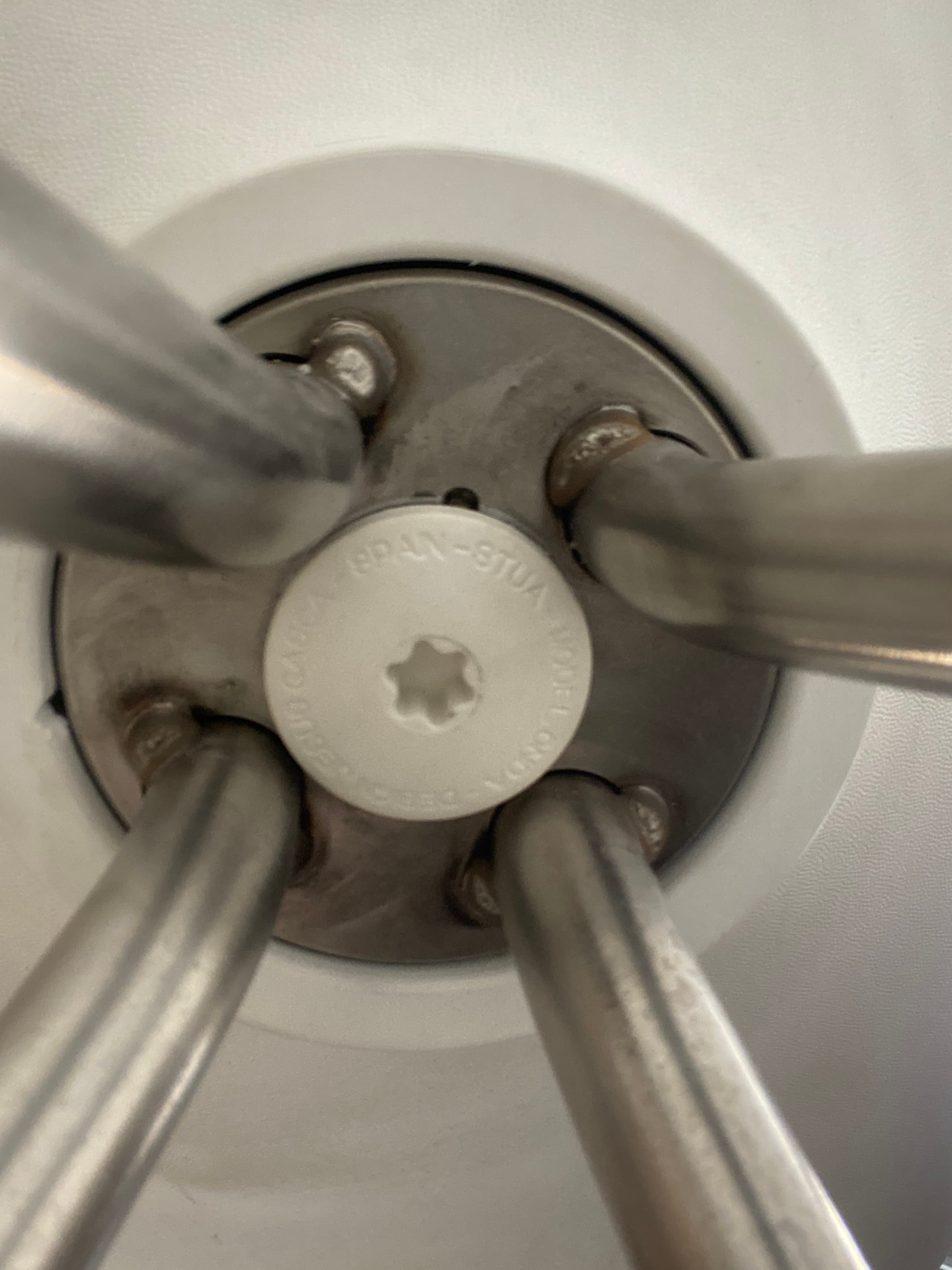 Onda.stua white bar stool on chromed legs-5