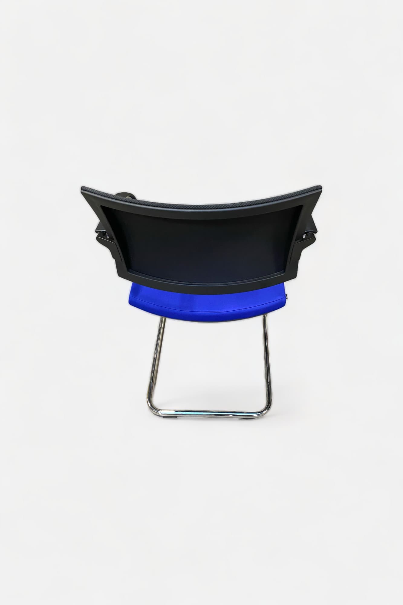 BENE Blue and black meeting chair-1