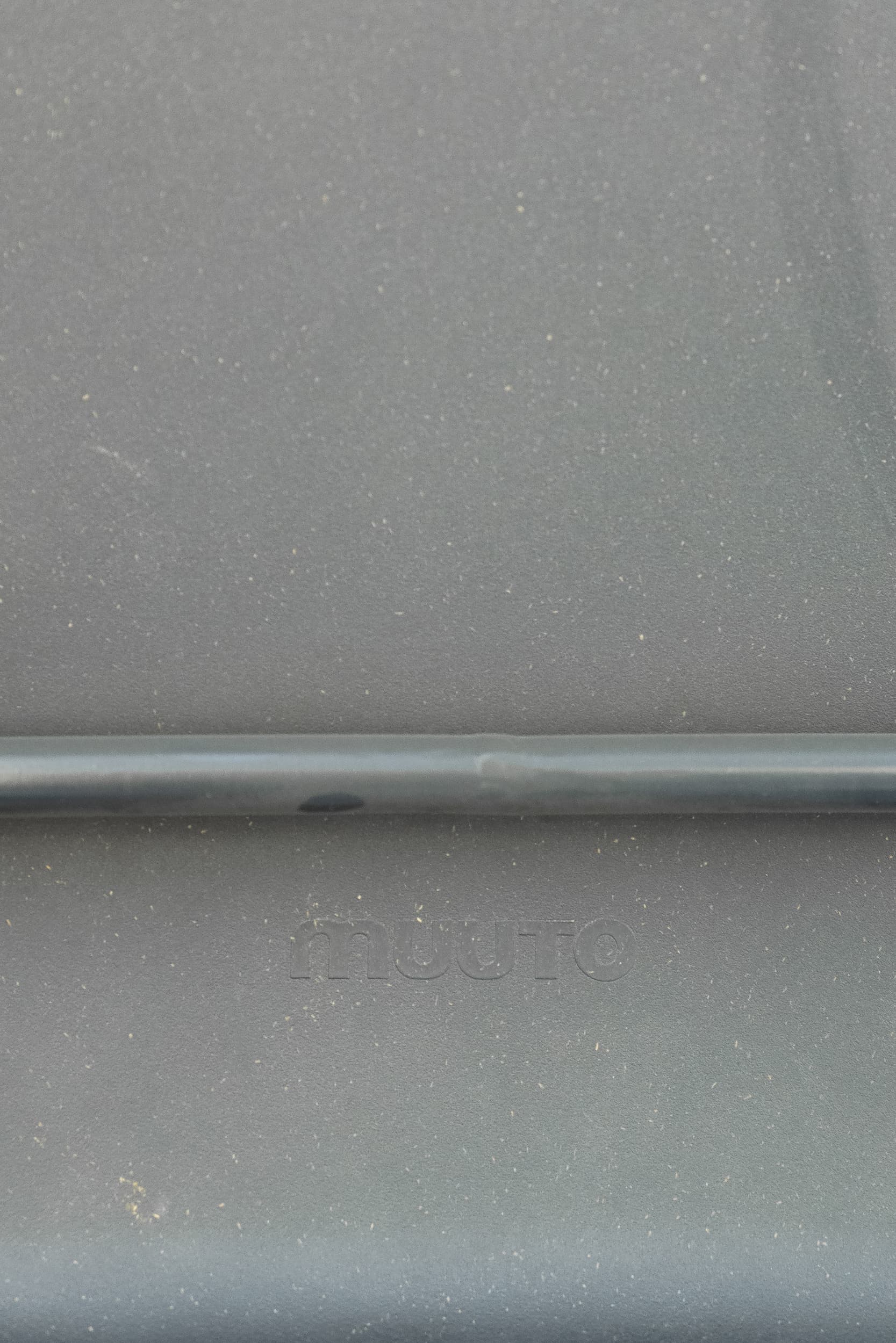 Zwarte plastic stoel-4