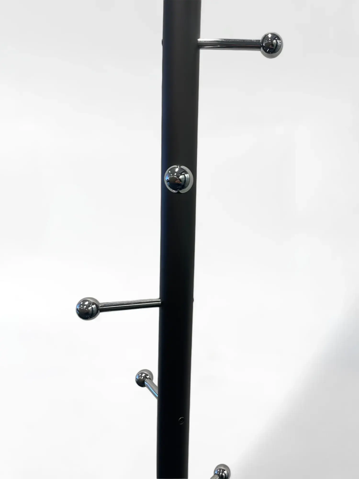 Mobless 114 Mirac Porte-manteau en métal noir avec base ronde B-1