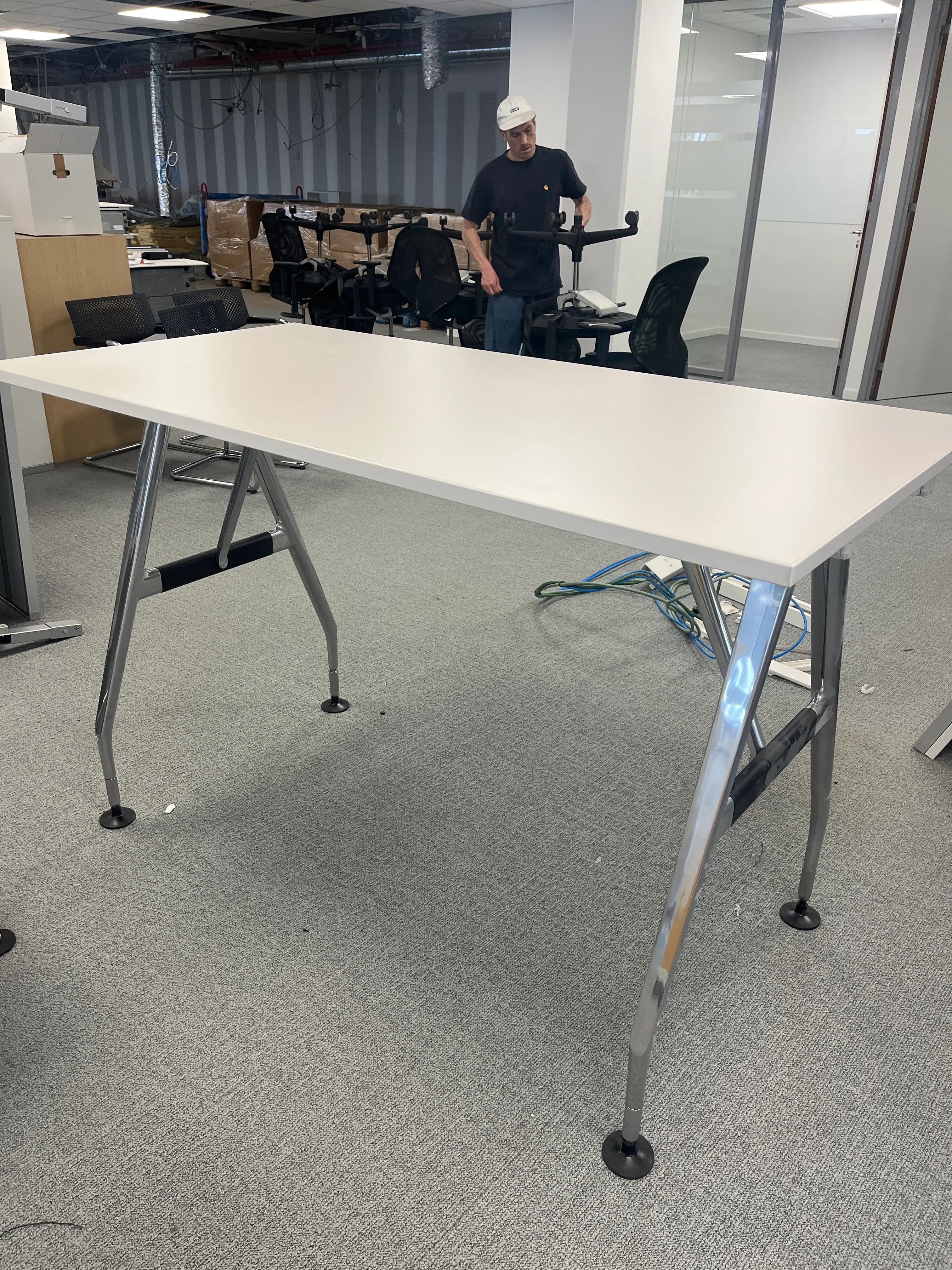 Vitra Witte Hoge Tafel-1