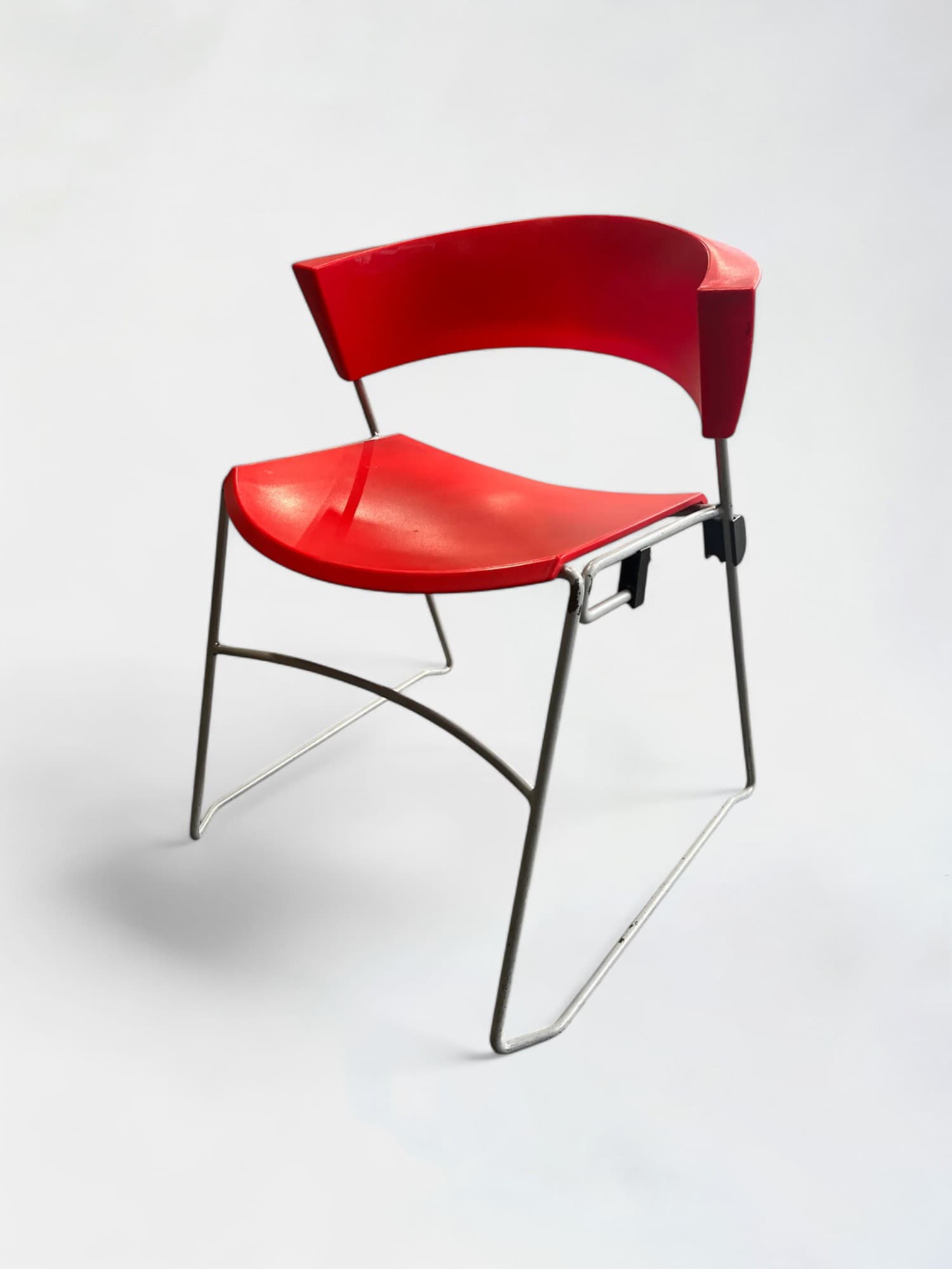 Giroflex red stackable chair